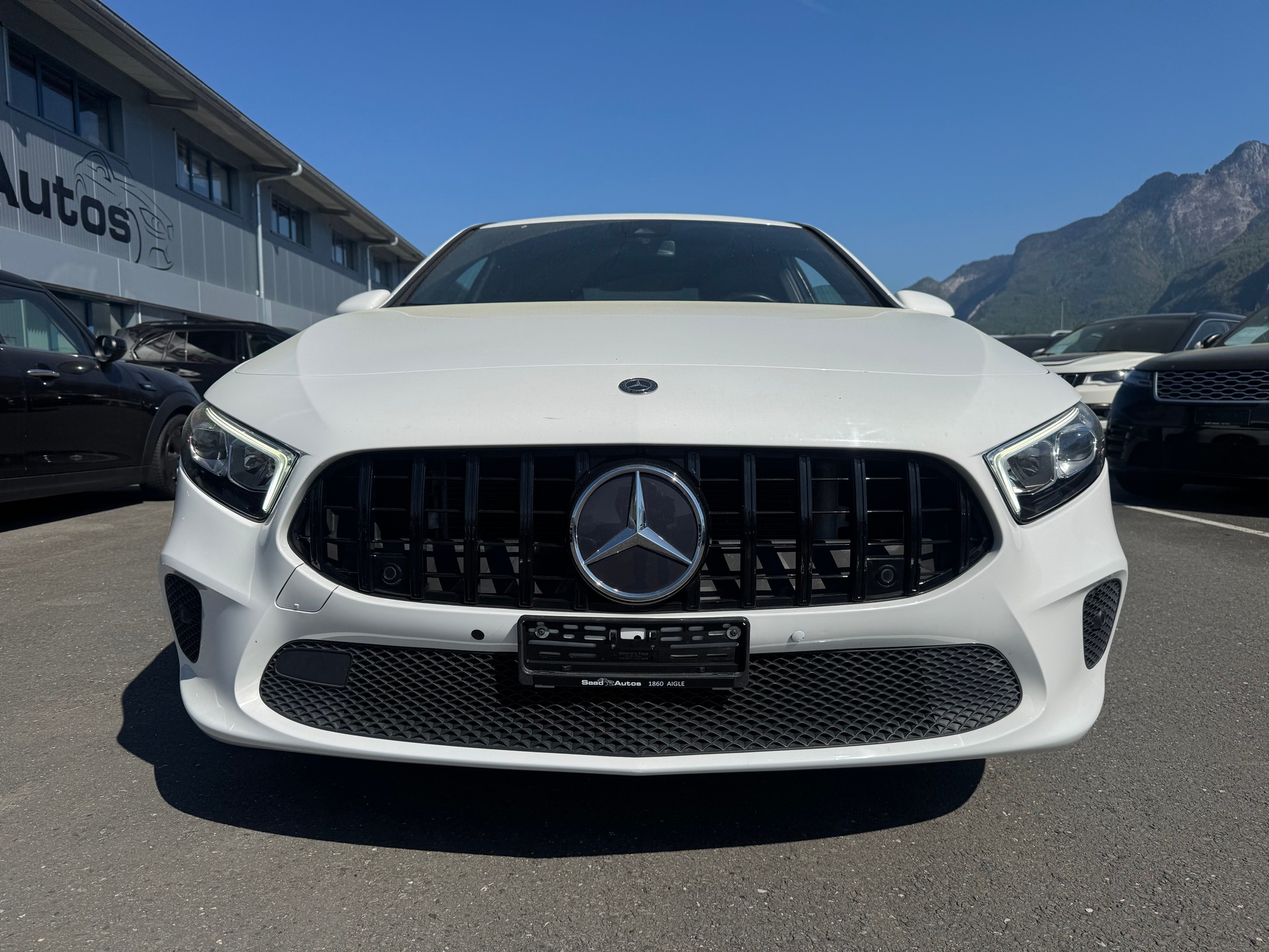 MERCEDES-BENZ A 220 Progressive 7G-DCT 4Matic-showroom-element-1