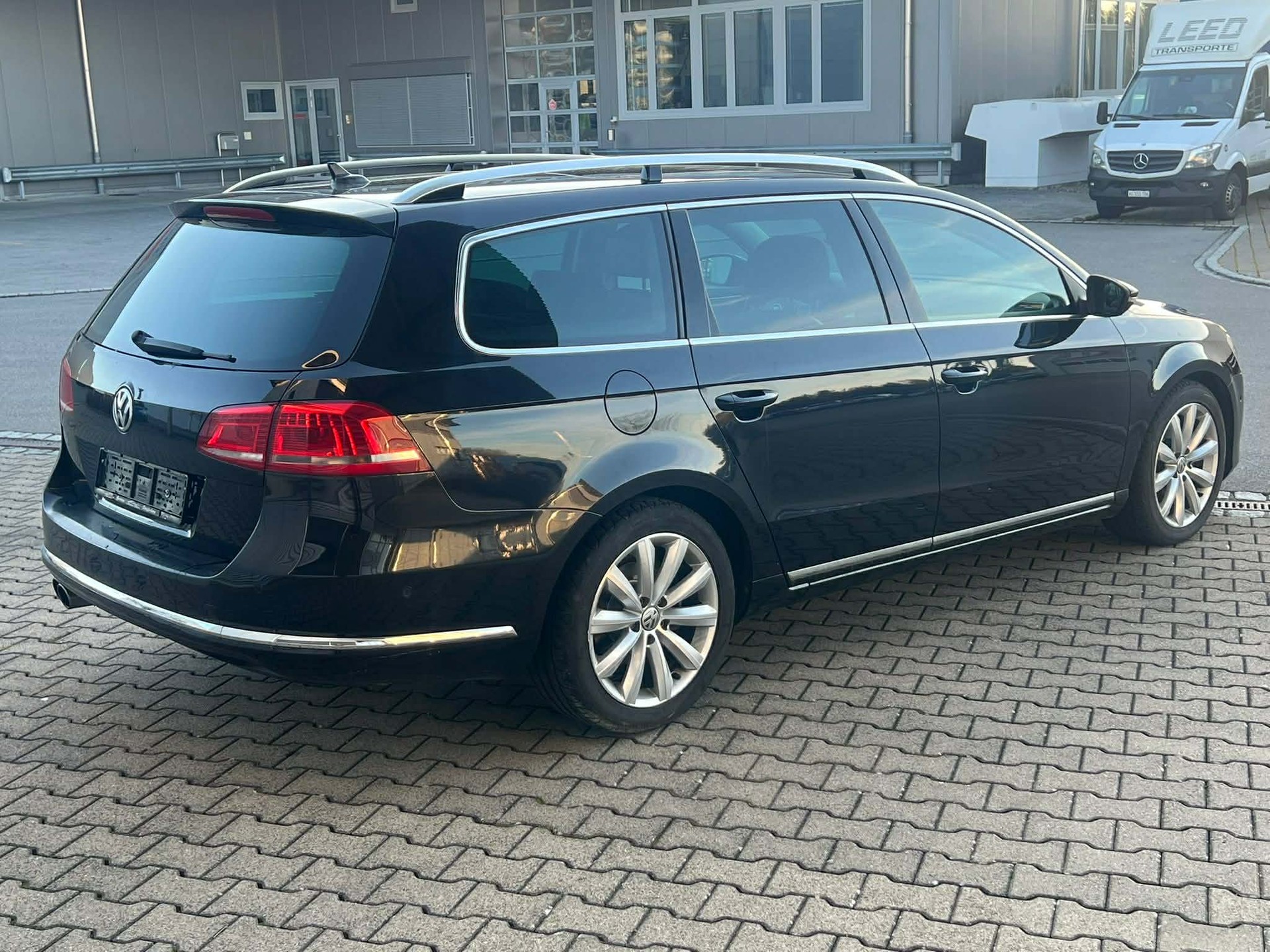 VW Passat Variant 1.8 TSI Highline DSG-image-3