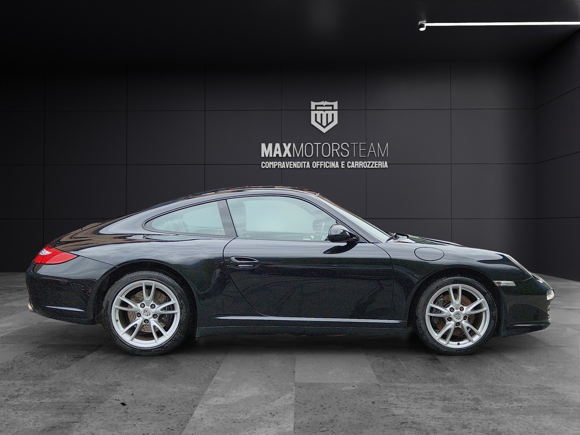 PORSCHE Carrera 4-image-4