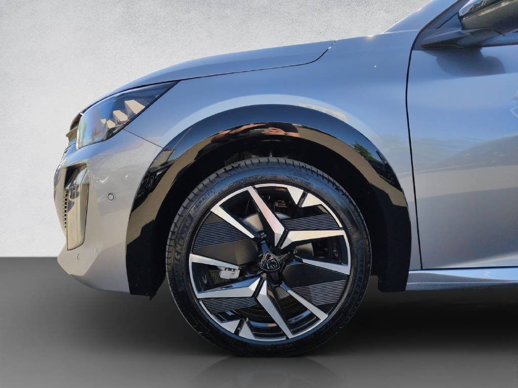 PEUGEOT 208 1.2 Hybrid 145 GT-image-6