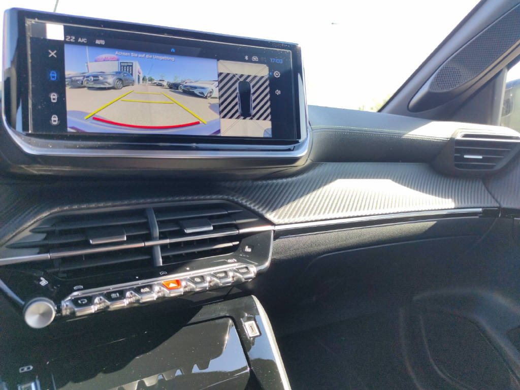 PEUGEOT 208 1.2 Hybrid 145 GT-image-5