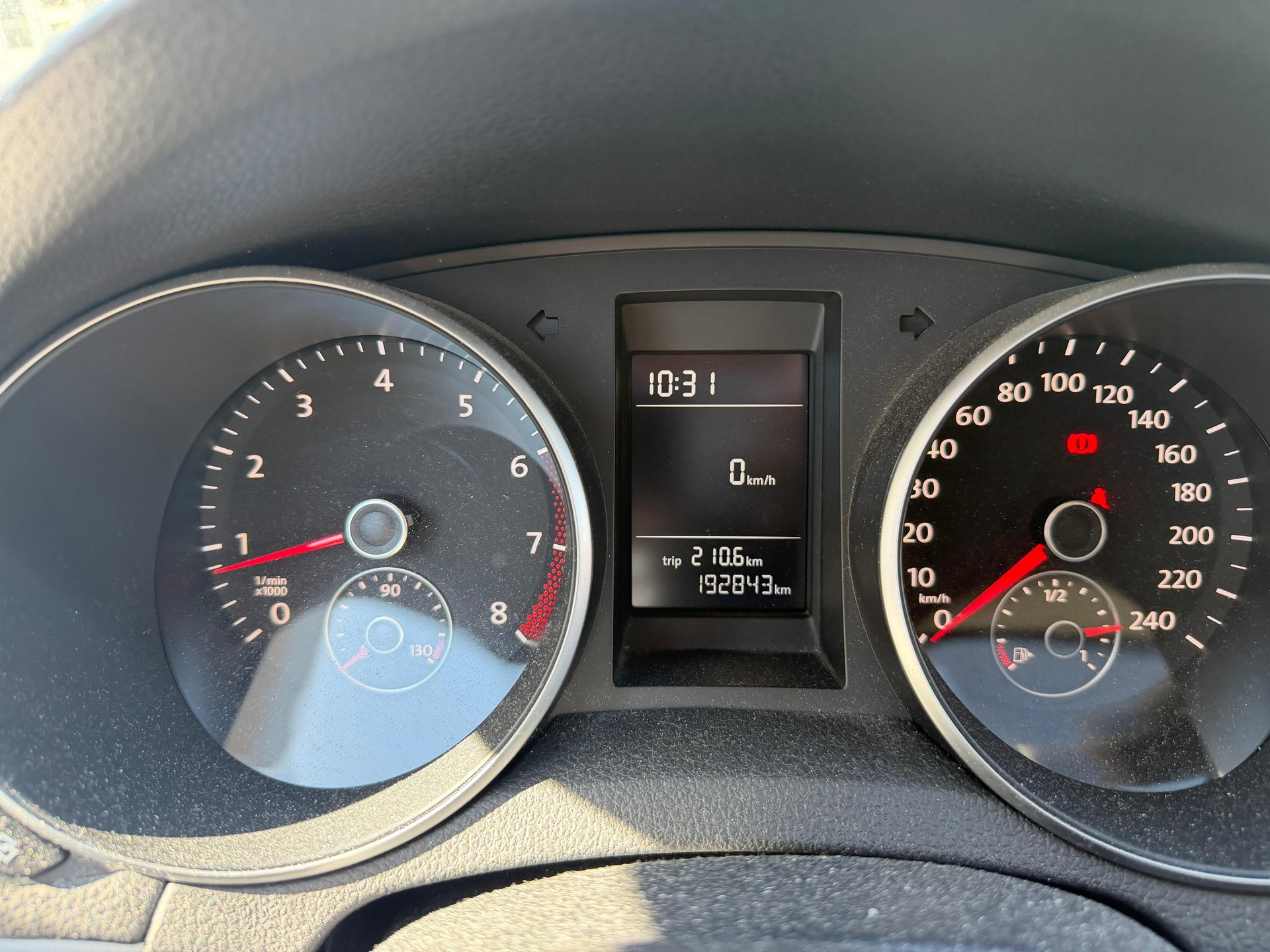 VW Golf Variant 1.2 TSI Team-image-10