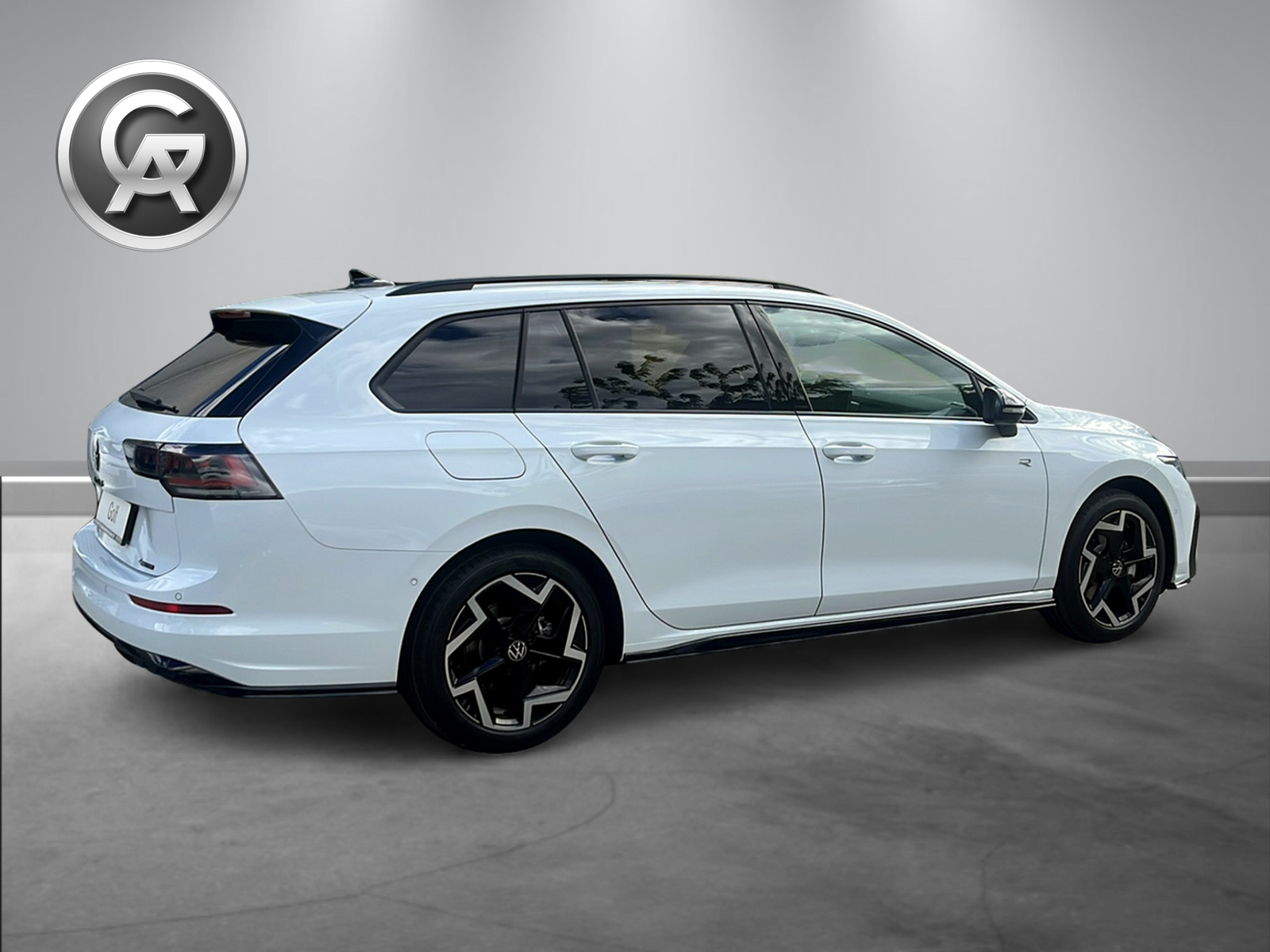 VW Golf Variant 2.0 TSI R-Line DSG 4 Motion-image-13