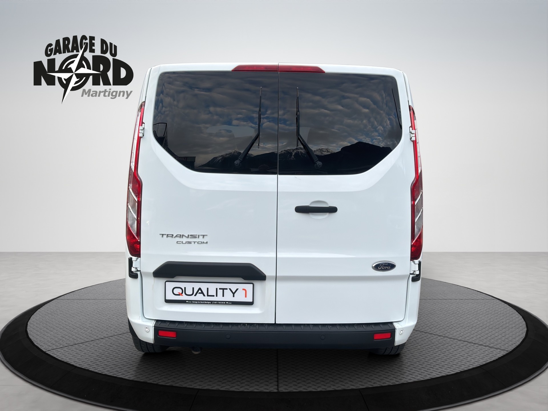 FORD Transit Custom 320 L1H1 Trend A-image-4
