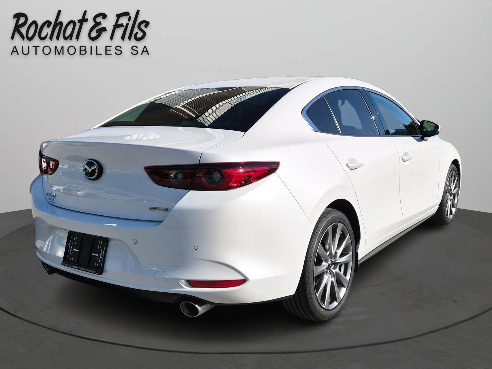 MAZDA 3 Sedan SKYACTIV-X M Hybrid 186 Revolution Automat-image-4