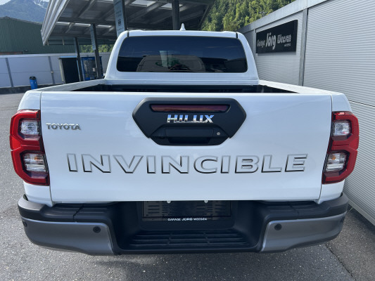 TOYOTA Hilux 2.8d MH Invi. DC4x4-image-4