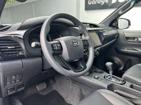 TOYOTA Hilux 2.8d MH Invi. DC4x4-image-7