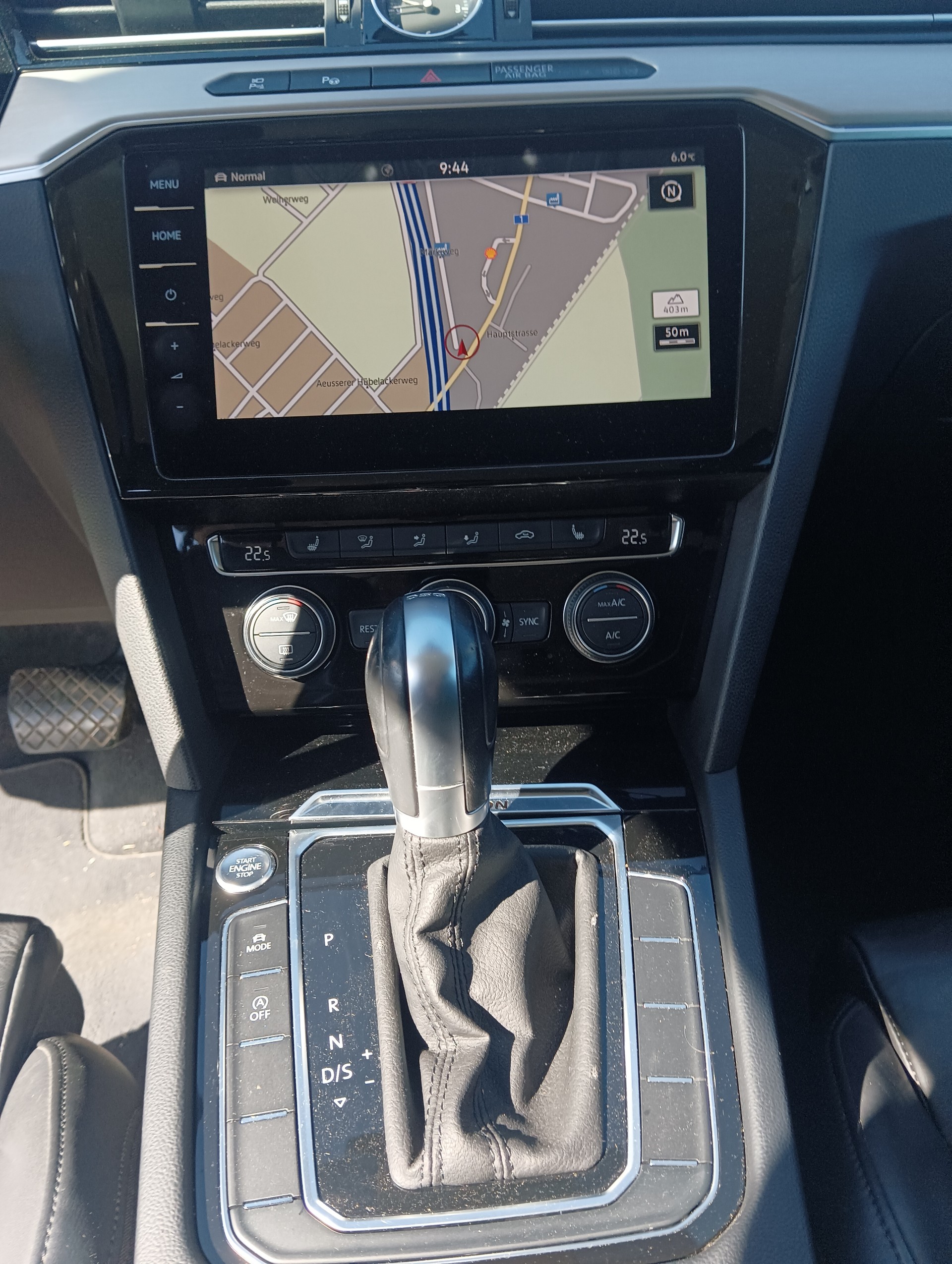 VW Passat Variant 2.0 TDI BMT Family DSG 4Motion-image-1
