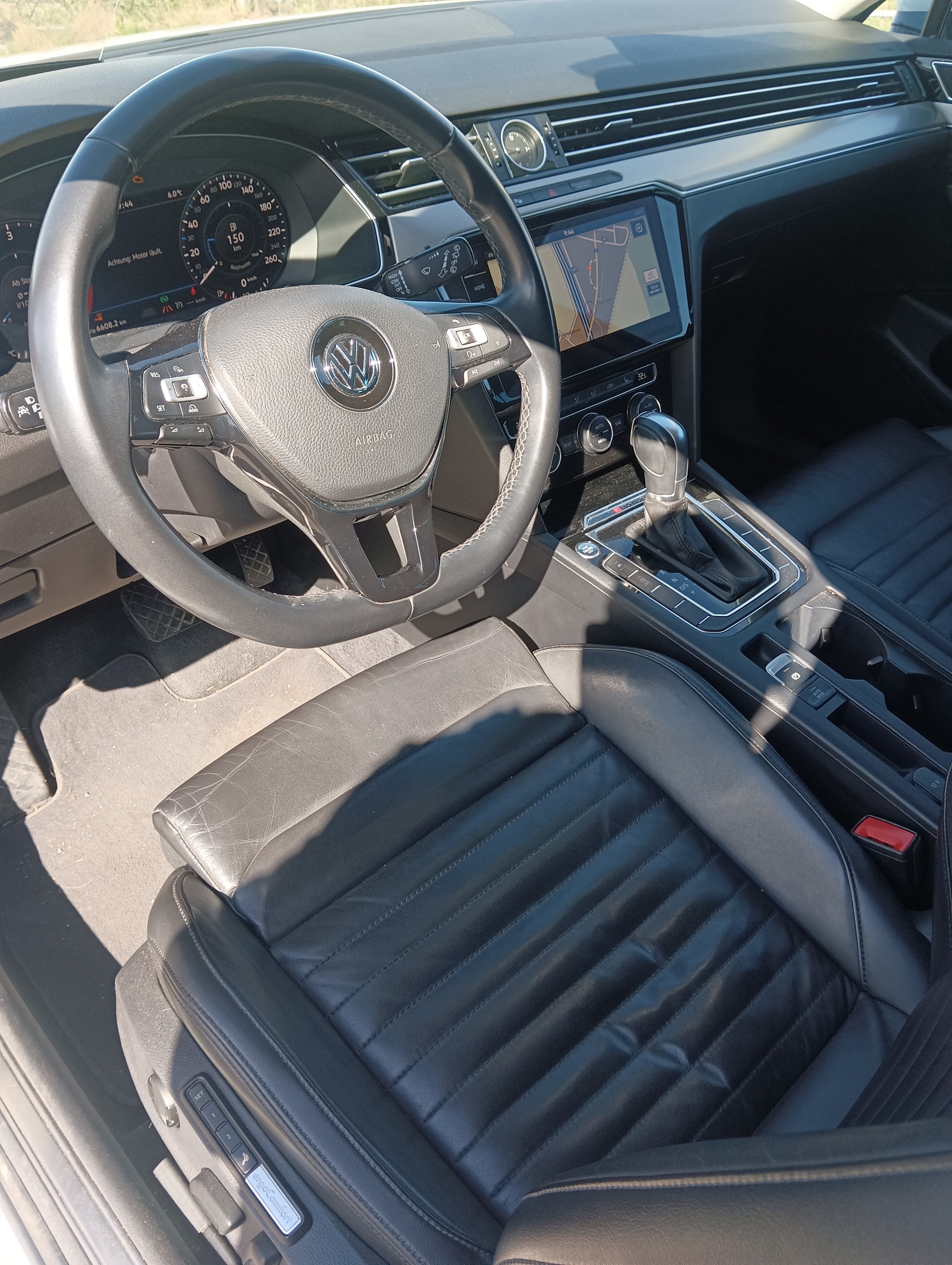 VW Passat Variant 2.0 TDI BMT Family DSG 4Motion-image-3