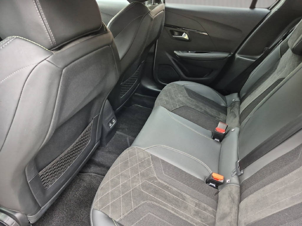 PEUGEOT 208 Essence 100ch Automatique GT Pack-image-10