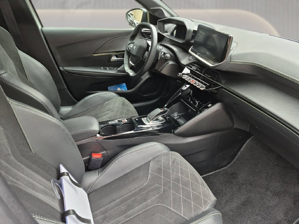PEUGEOT 208 Essence 100ch Automatique GT Pack-image-12