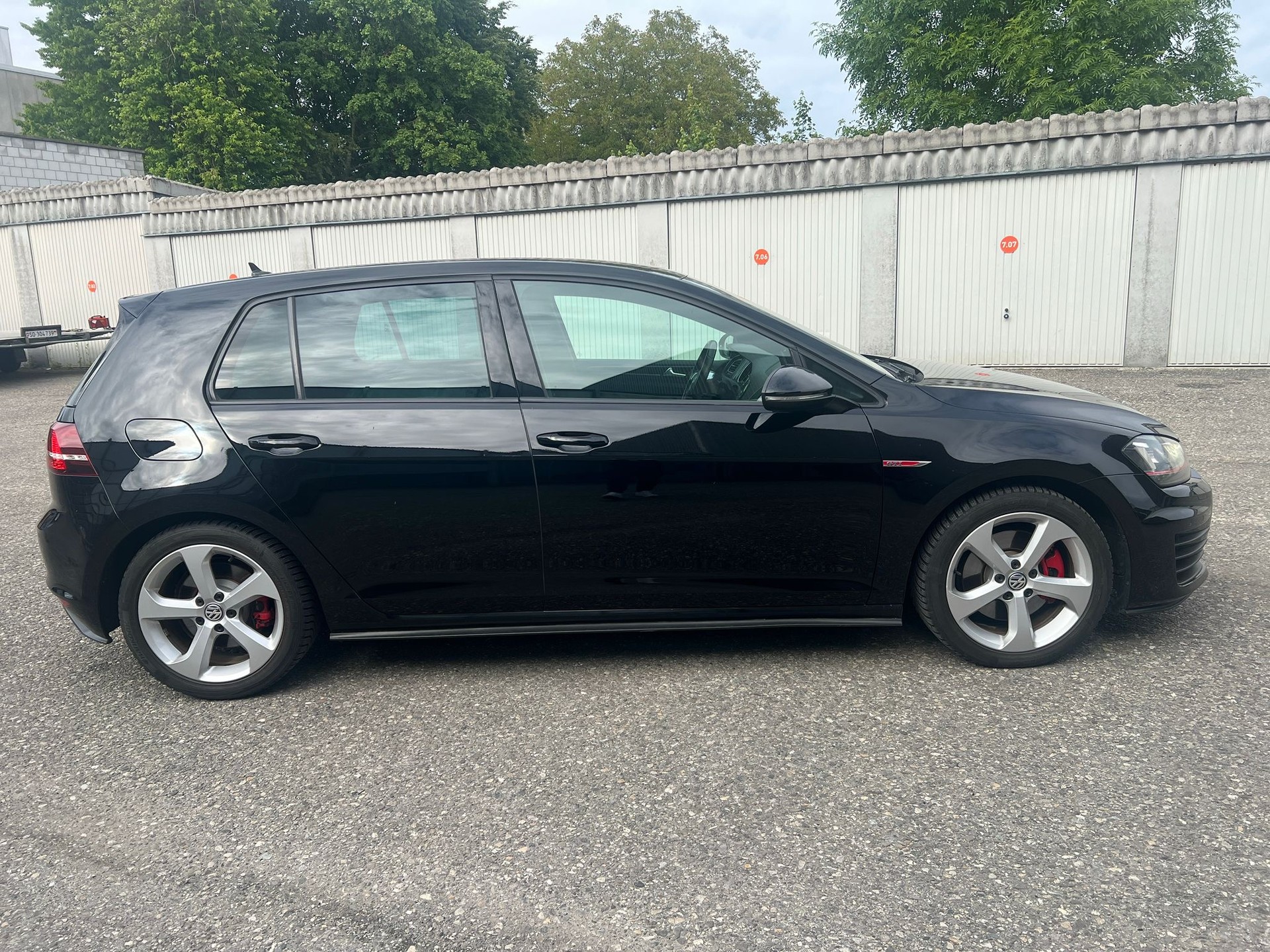 VW Golf 2.0 TSI GTI-image-4