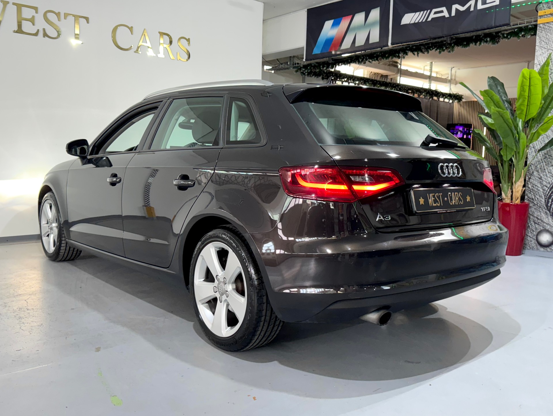 AUDI A3 Sportback 1.2 TFSI Ambition S-tronic-image-4