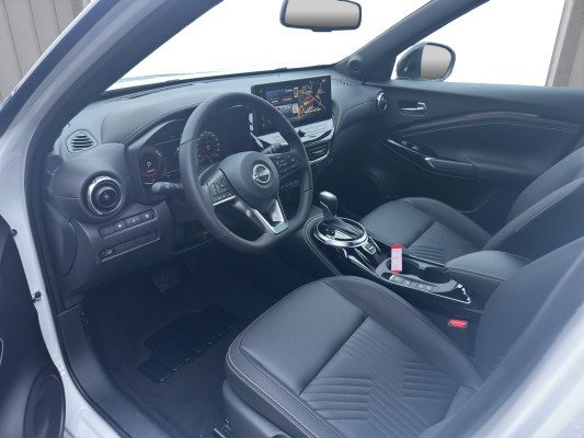 NISSAN Juke 1.6 FHEV Tekna-image-9