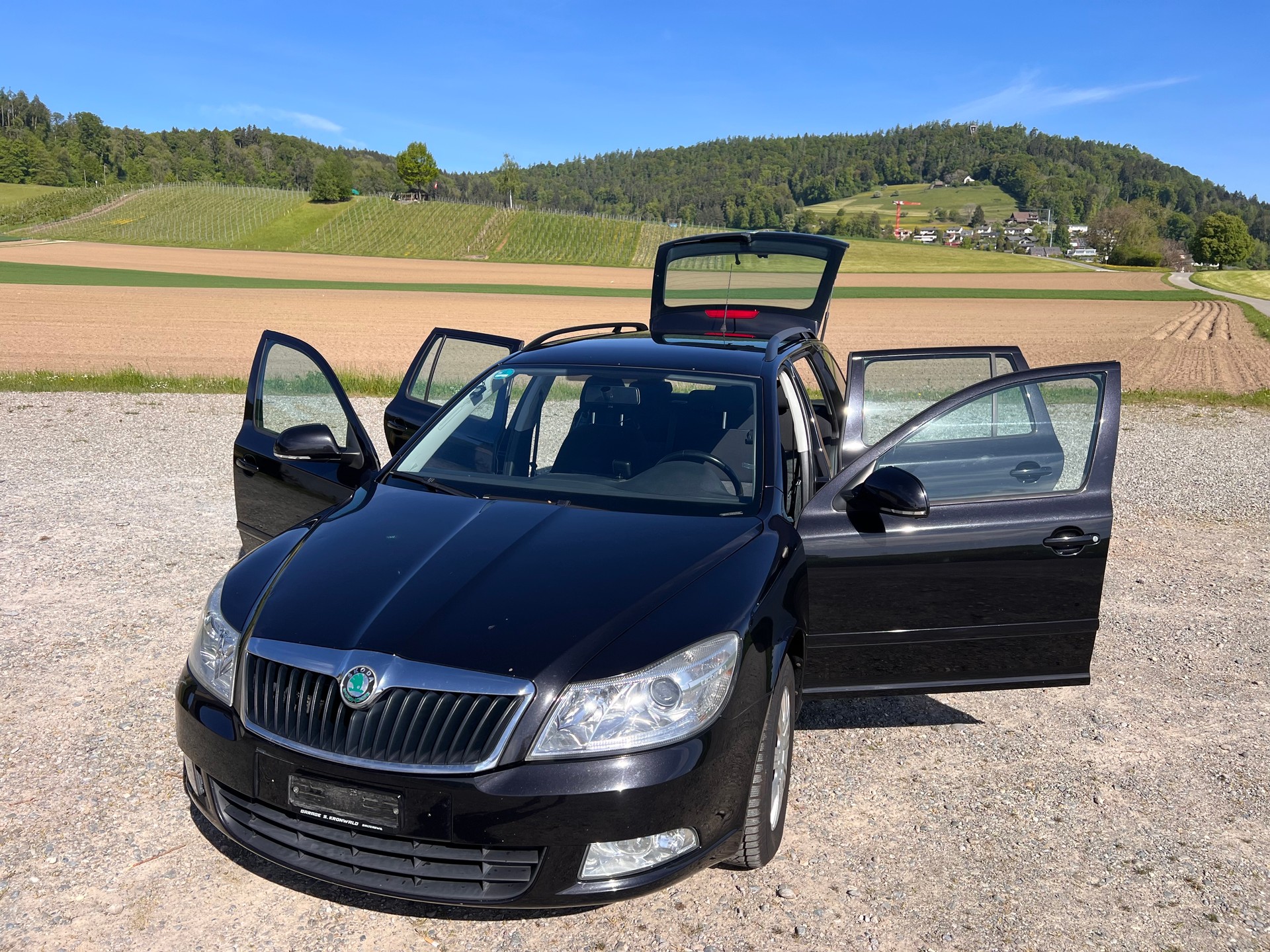 SKODA 2.0 TDI Ambiente-image-10