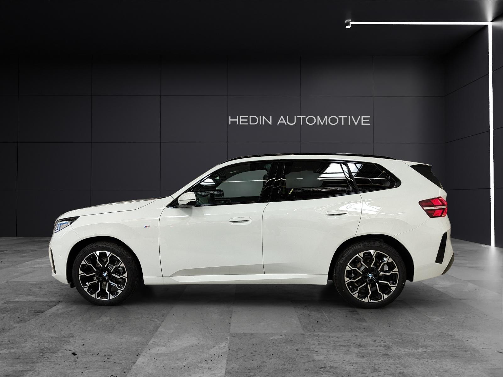BMW X3 20d xDrive-showroom-element-1