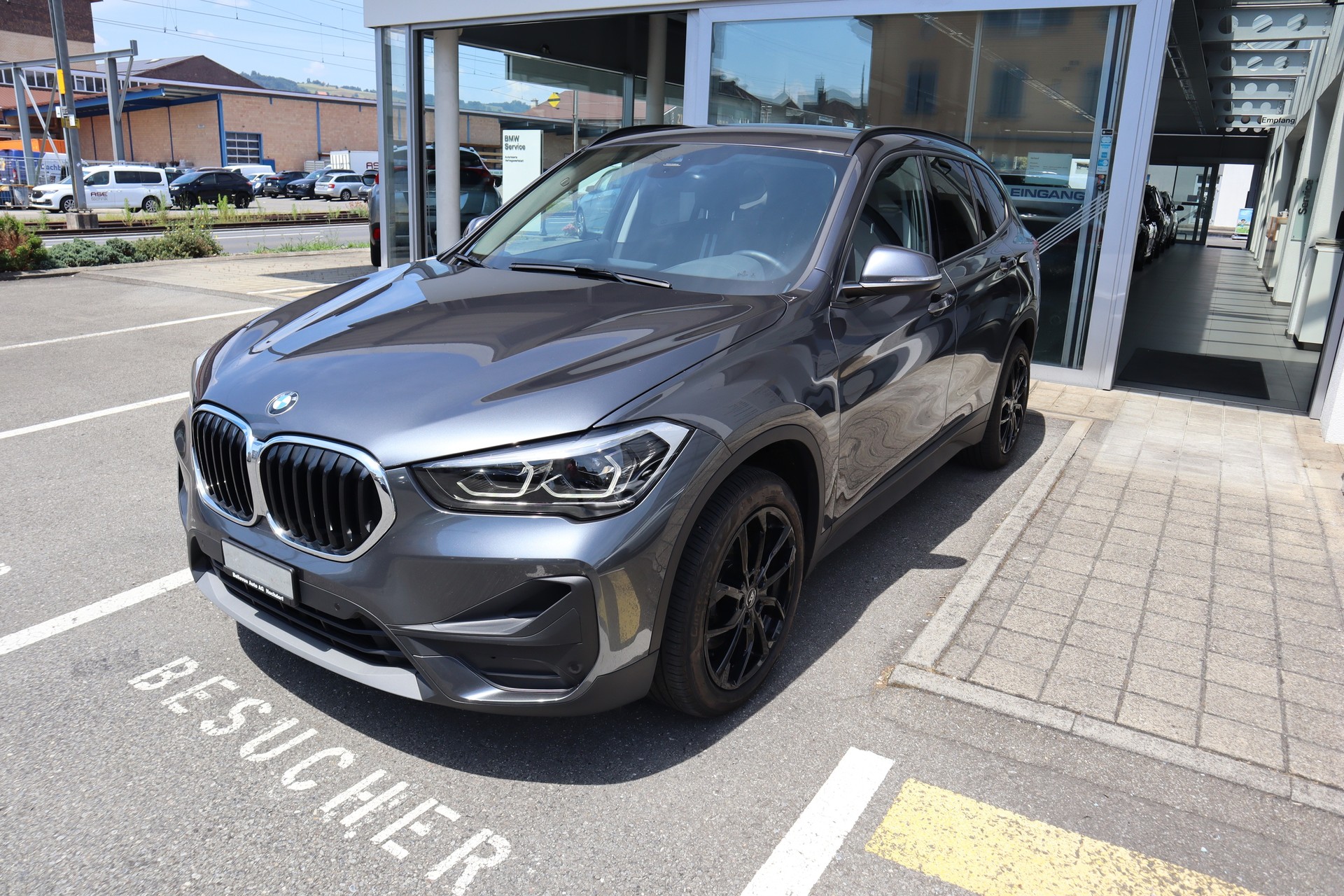 BMW X1 xDrive 20d Steptronic mit AHK Euro 6-image-2