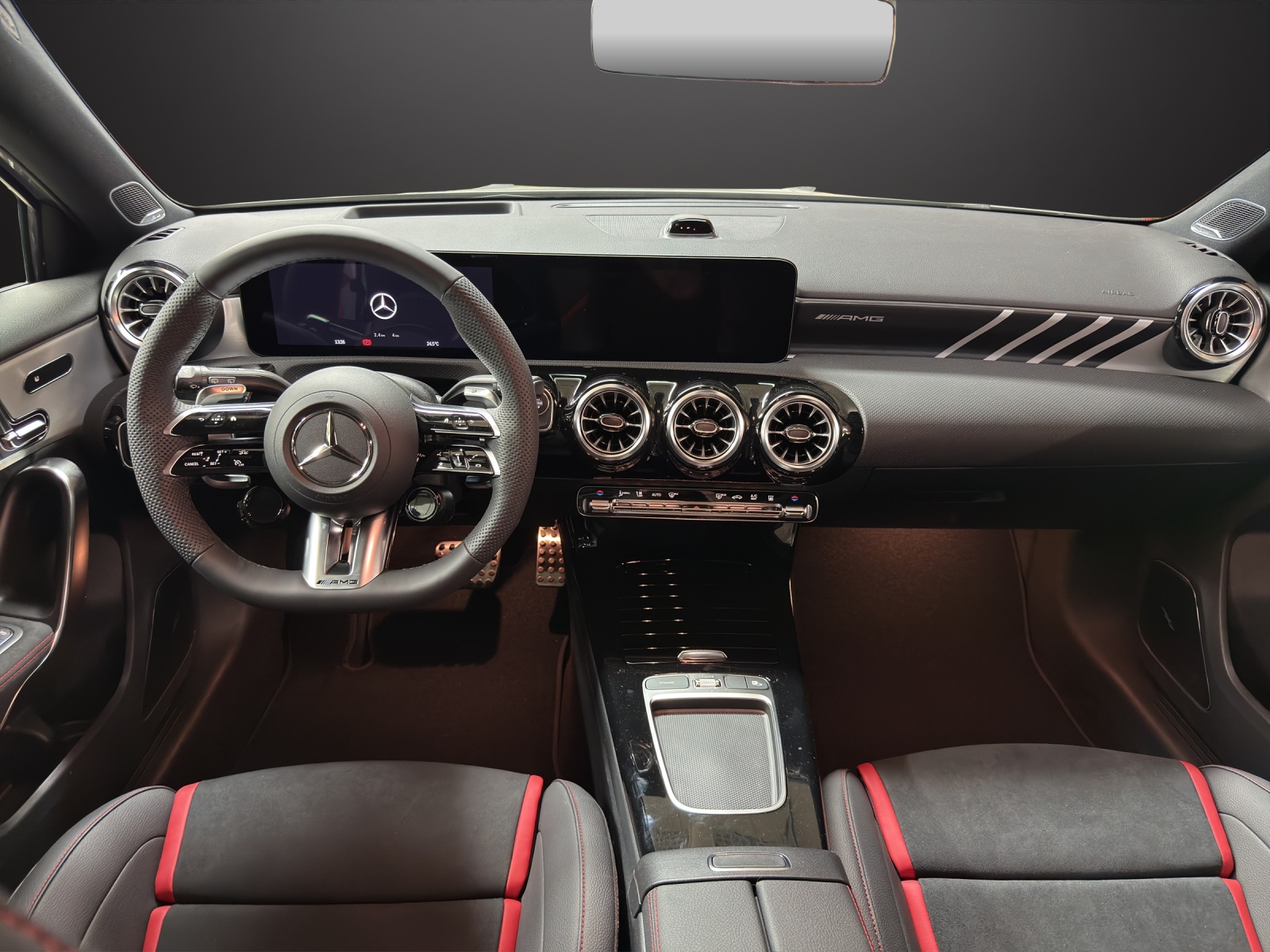 MERCEDES-BENZ A AMG 35 4Matic 8G-DCT-image-9