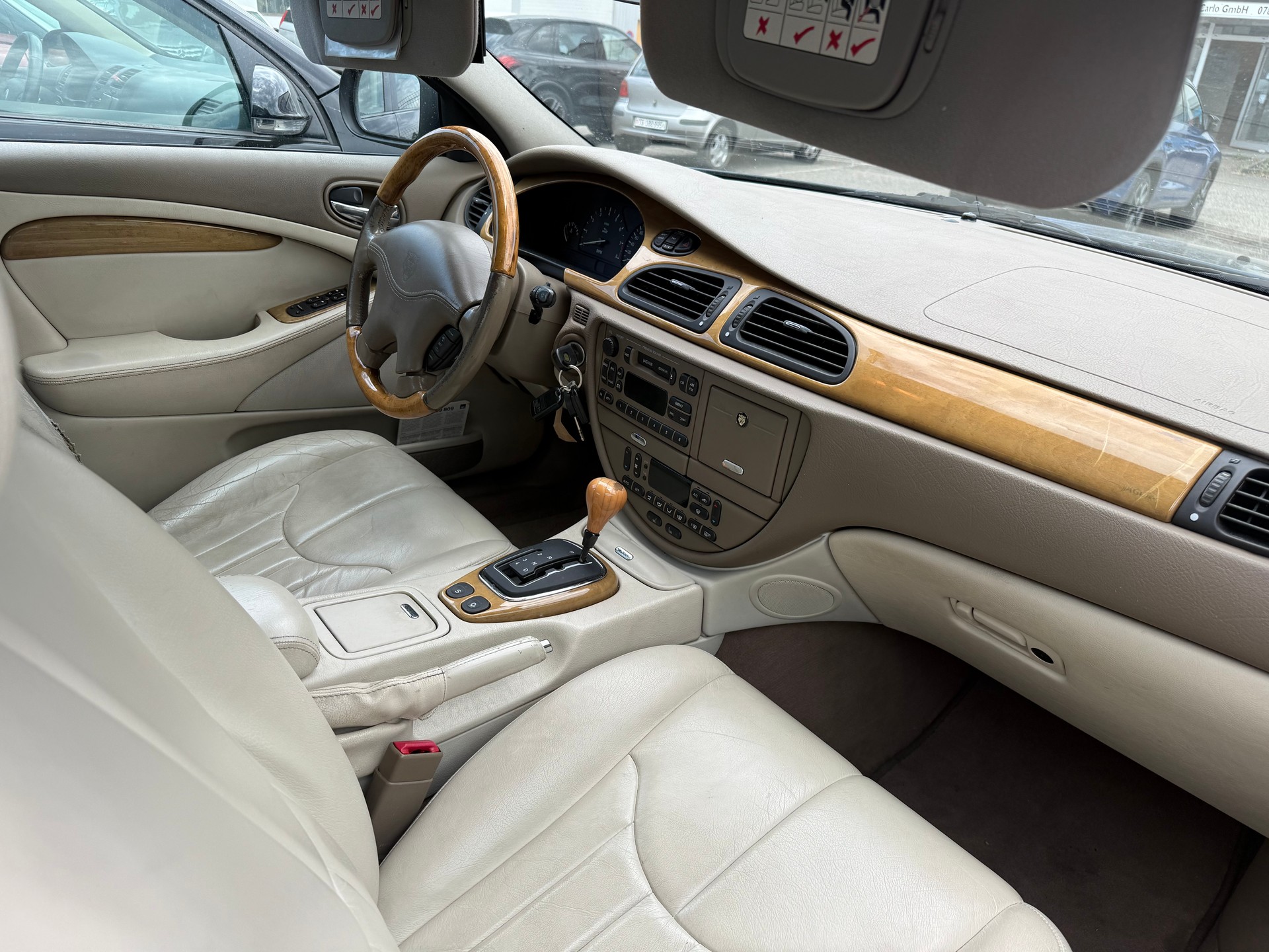 JAGUAR S-Type 3.0 V6 Executive-image-7