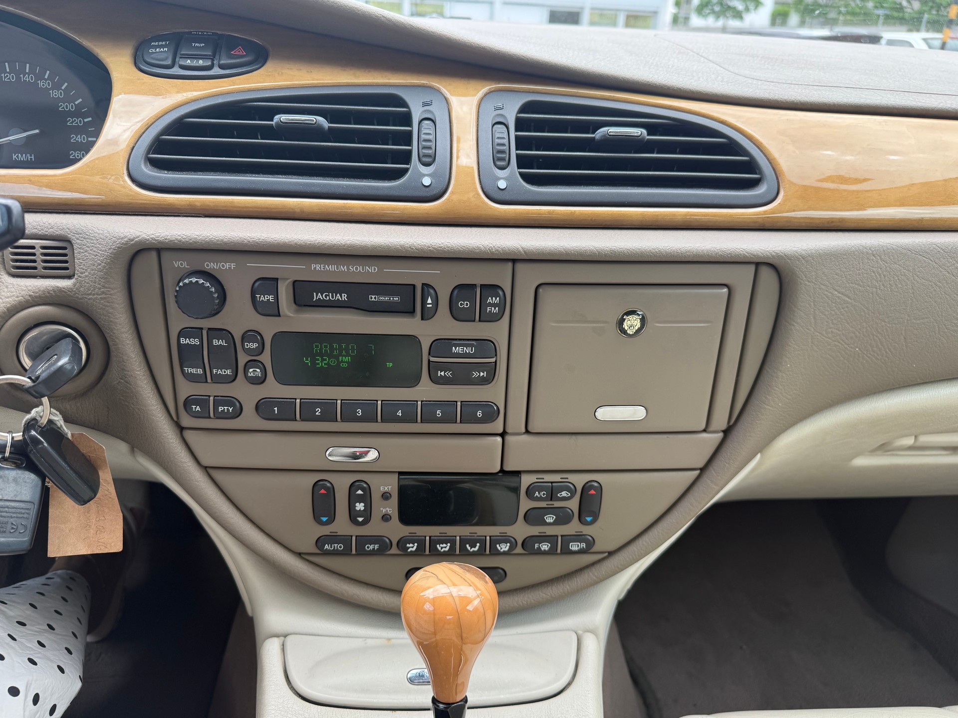 JAGUAR S-Type 3.0 V6 Executive-image-5