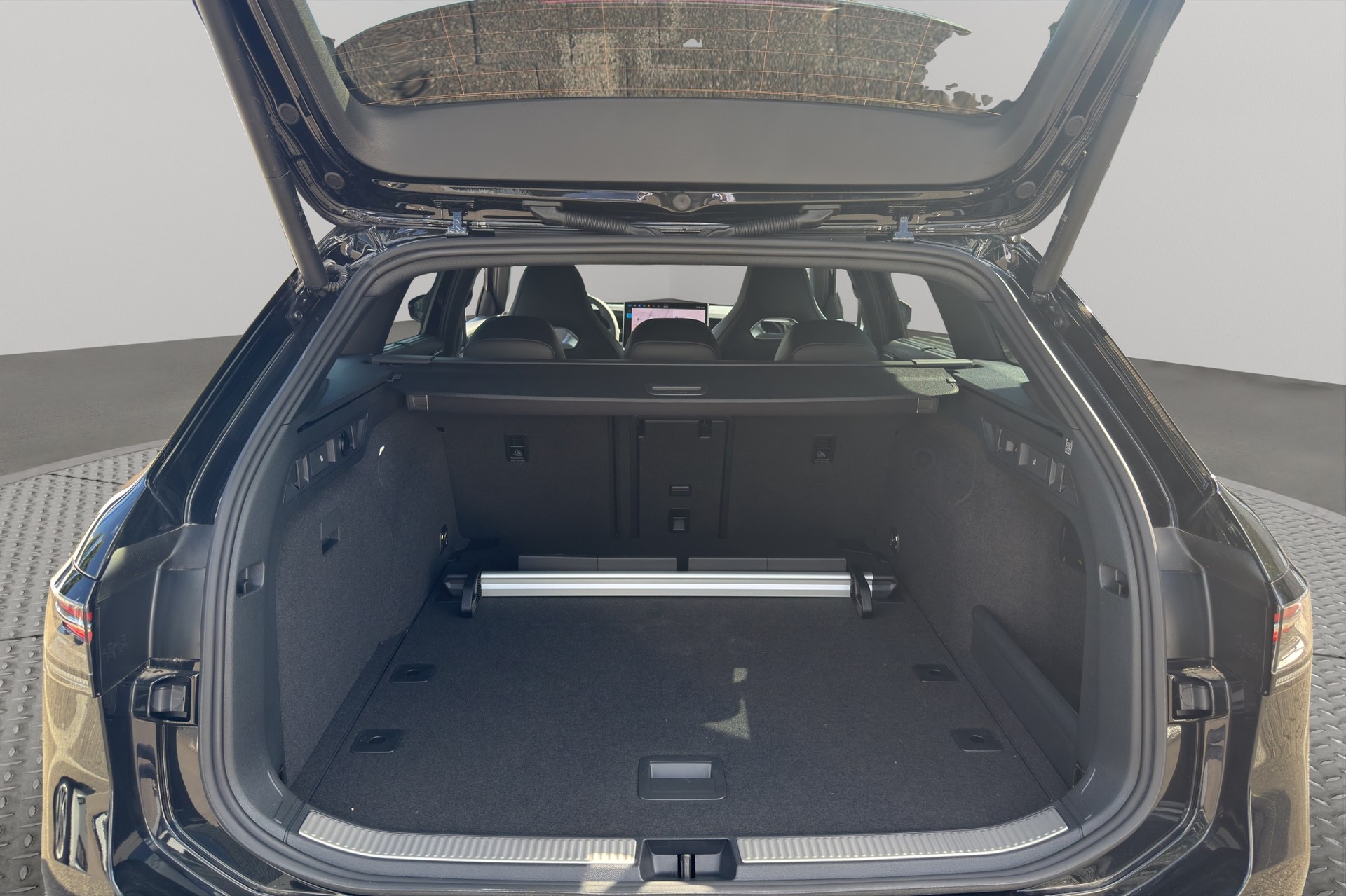 VW Passat Variant 2.0 TSI evo4 R-Line 4 Motion DSG-image-10