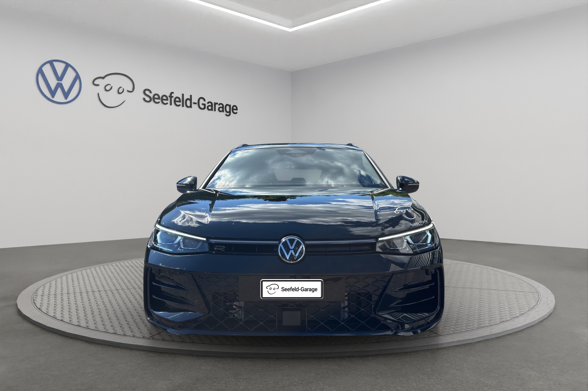 VW Passat Variant 2.0 TSI evo4 R-Line 4 Motion DSG-image-1