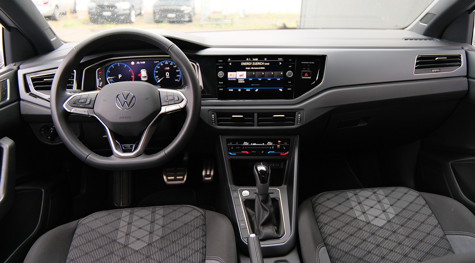 VW Taigo 1.0 TSI R-Line DSG-showroom-element-3