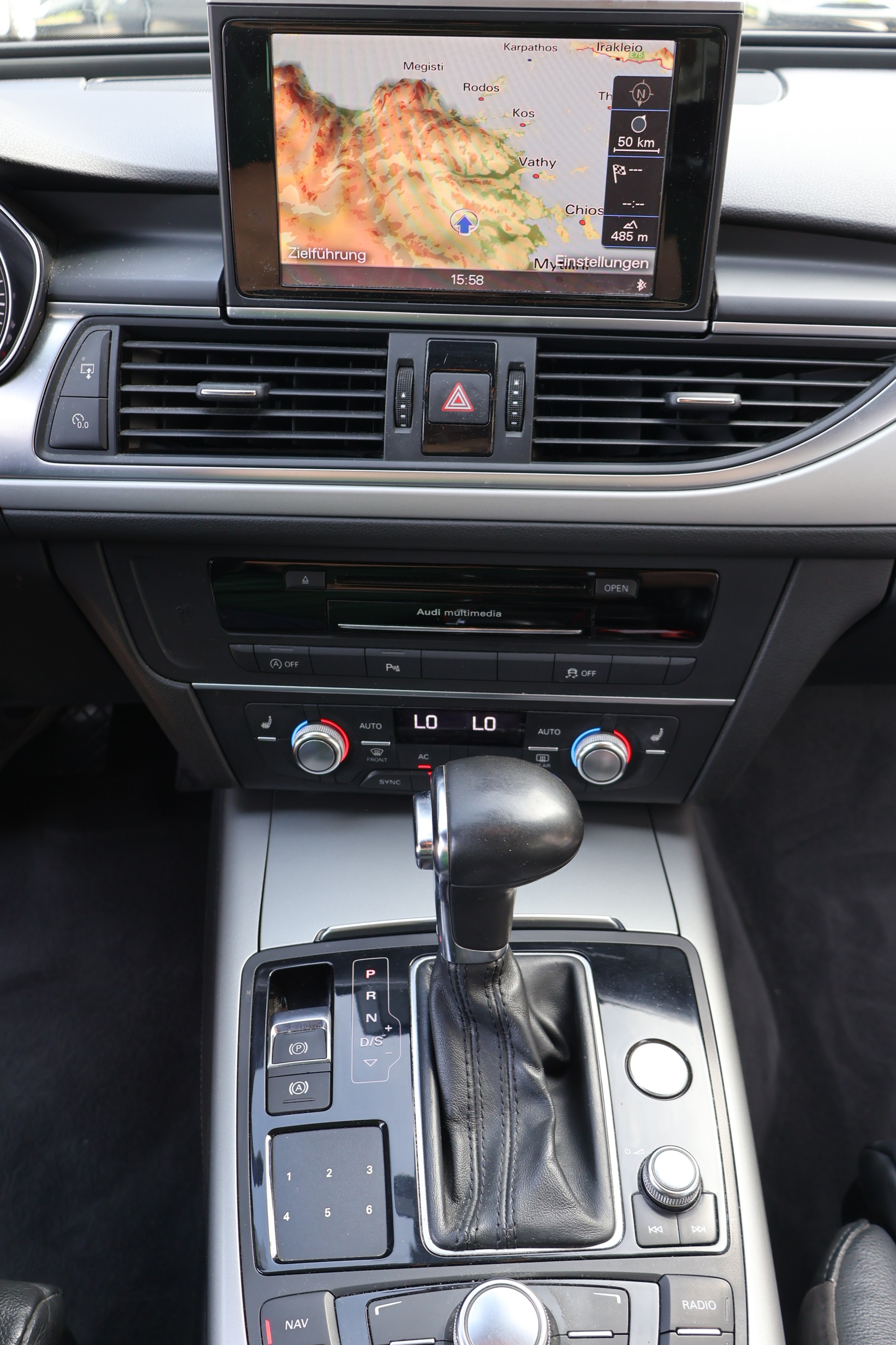 AUDI A6 Limousine 3.0 TFSI V6 quattro S-tronic-image-13