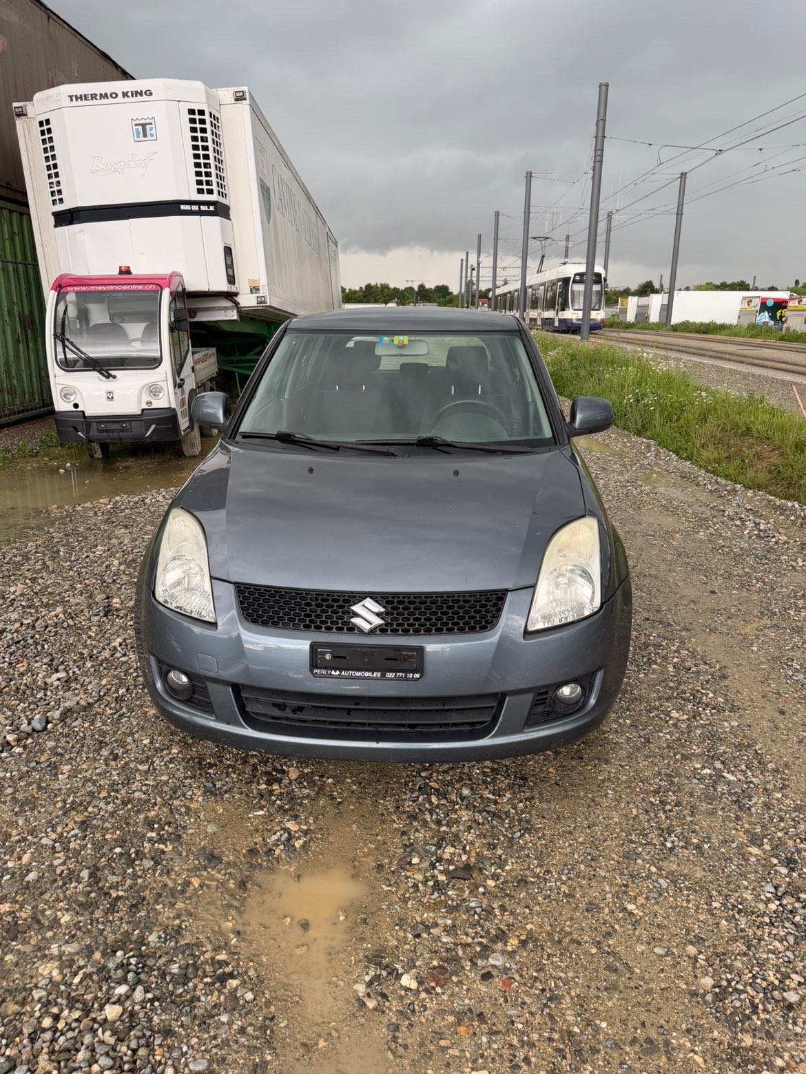 SUZUKI Swift 1.3i 16V GL Top
