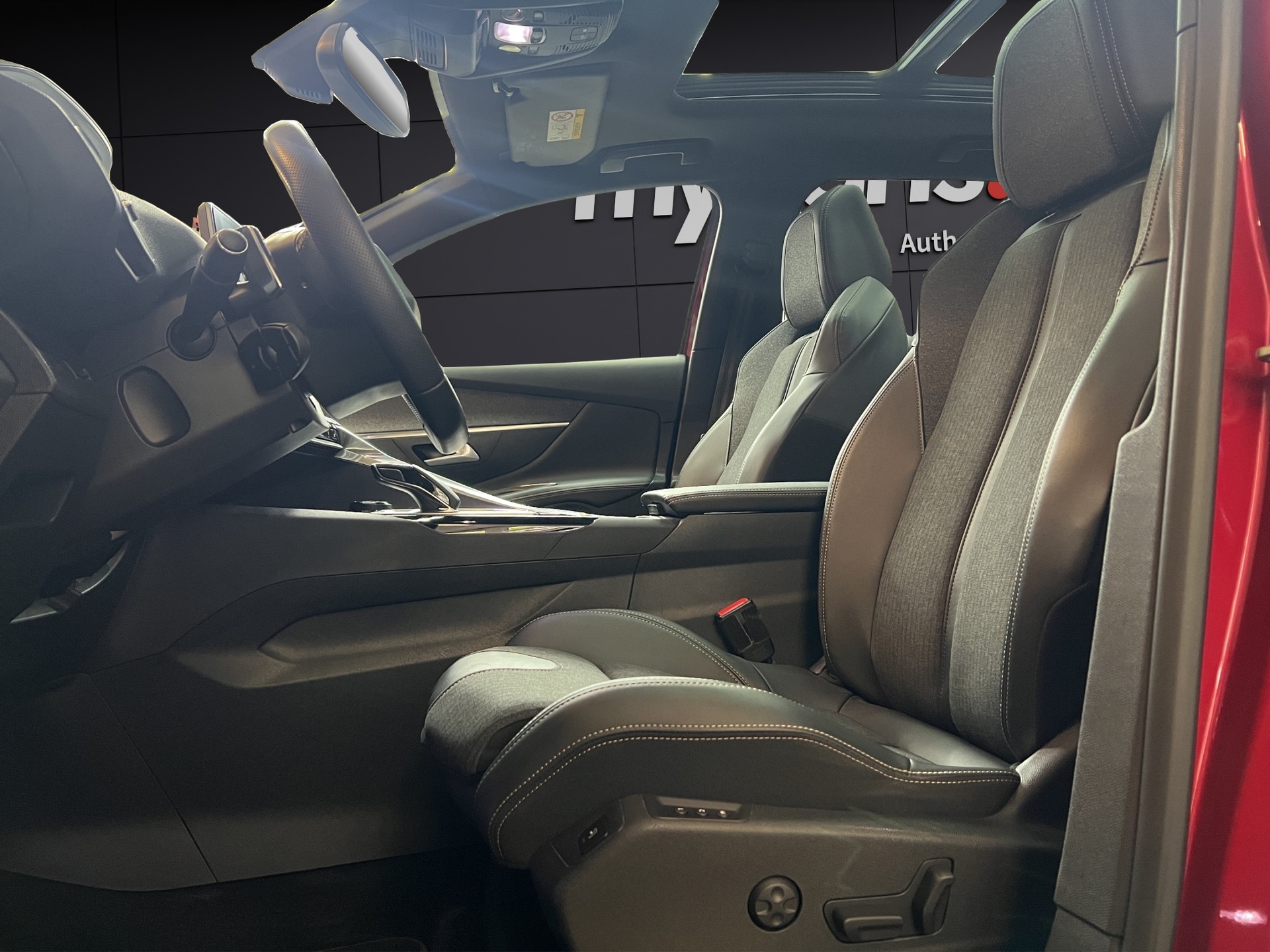 PEUGEOT 3008 1.6 THP GT Line EAT-image-7