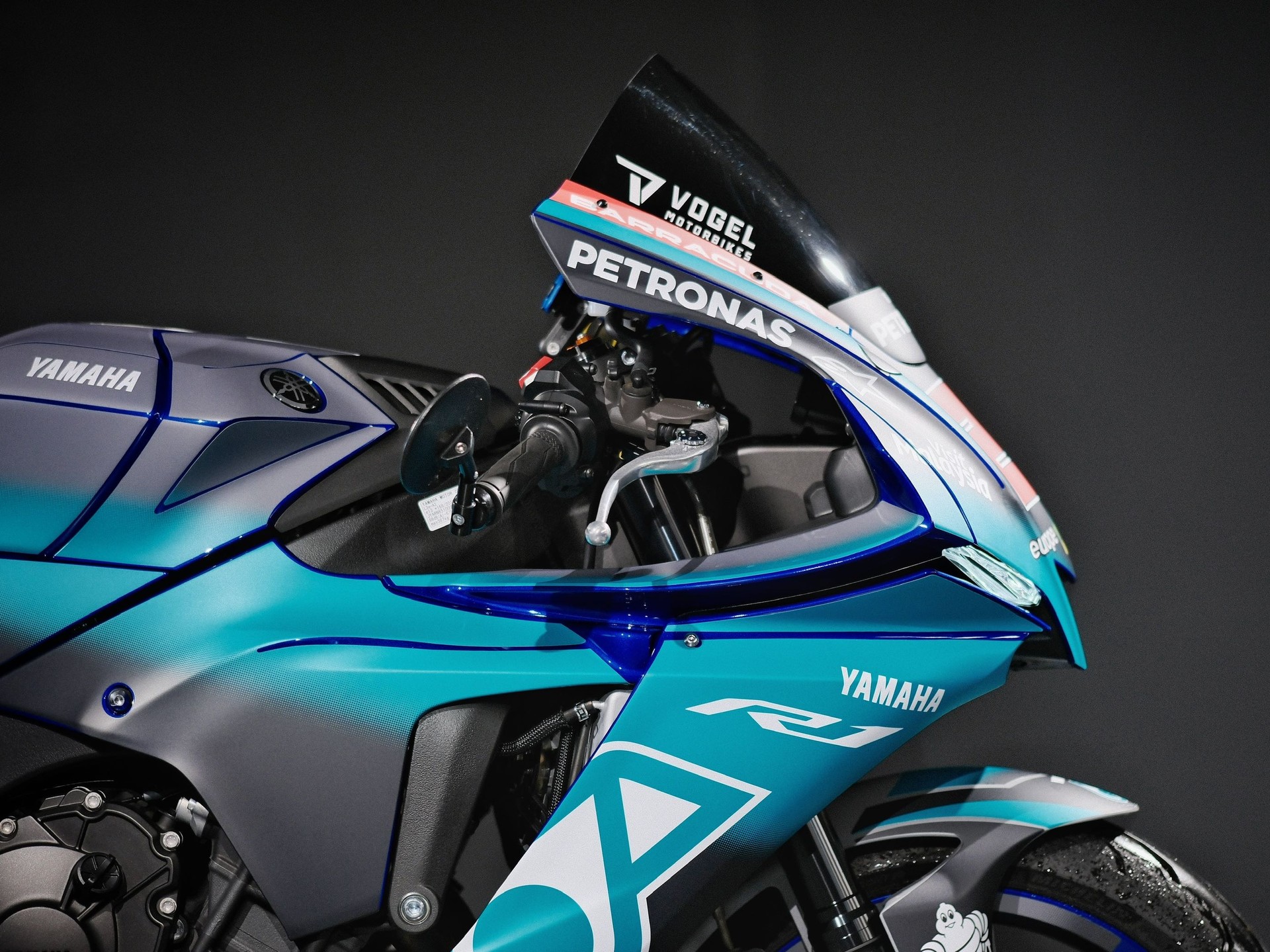 YAMAHA YZF-R1 ABS-image-9