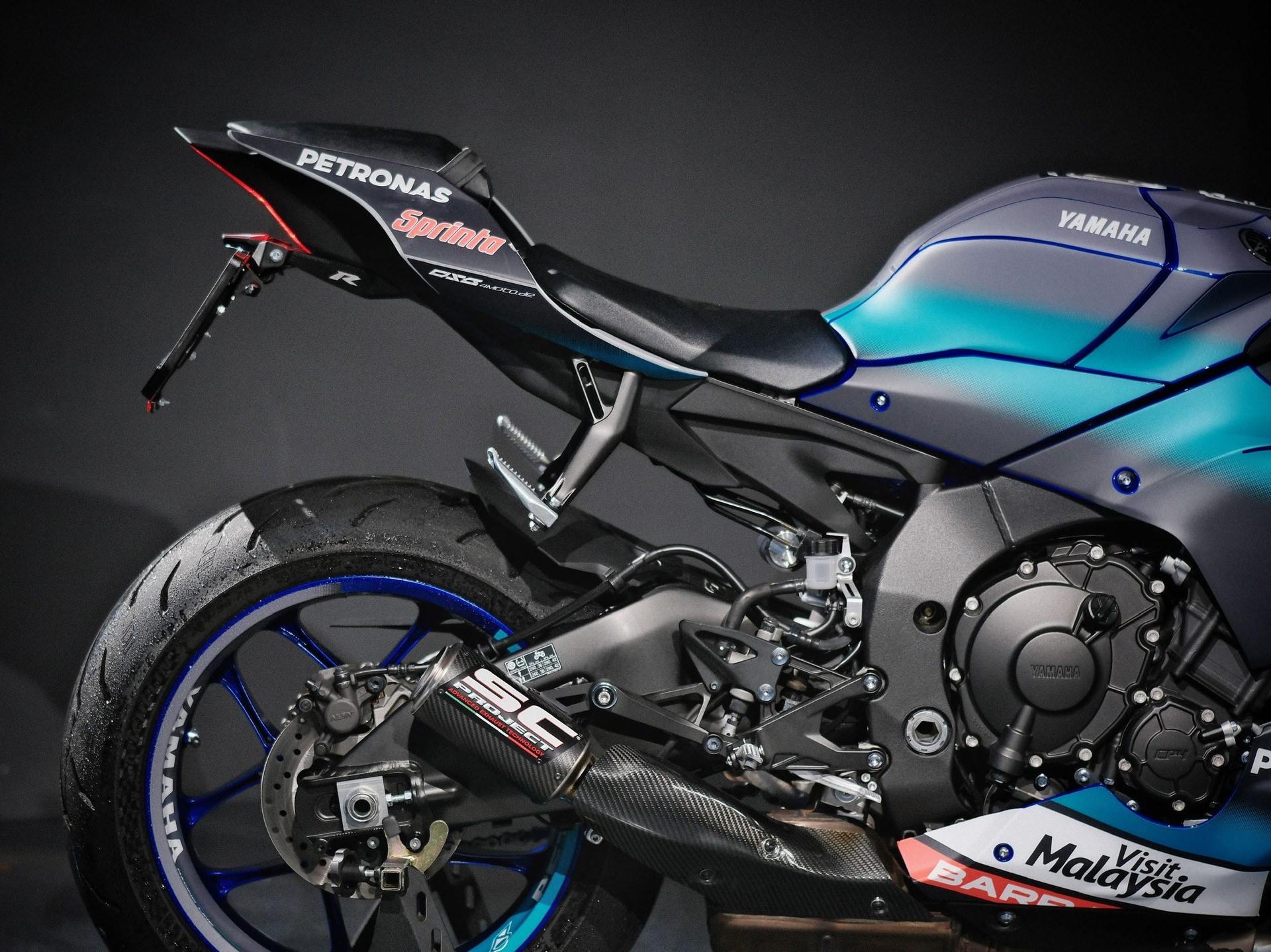 YAMAHA YZF-R1 ABS-image-10