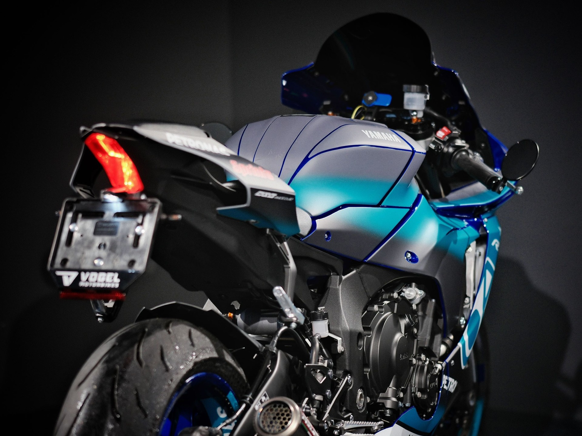YAMAHA YZF-R1 ABS-image-11