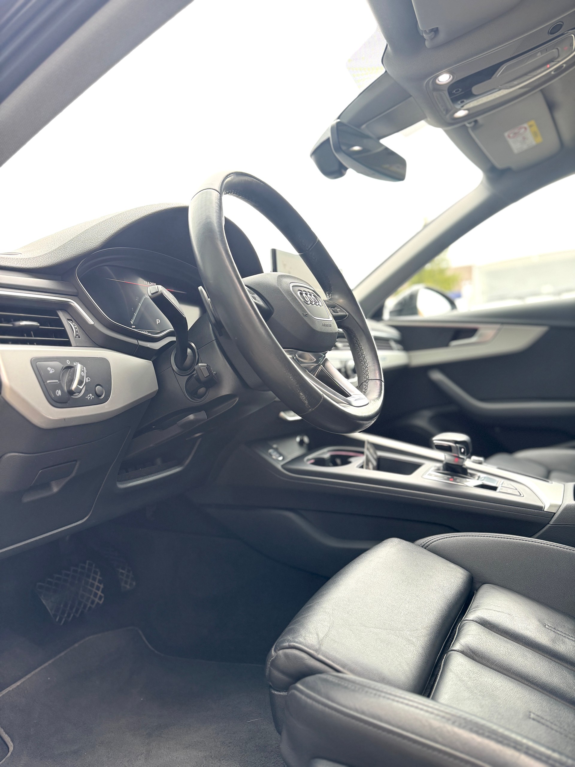 AUDI A4 Avant 40 TDI S line quattro S-tronic-image-8