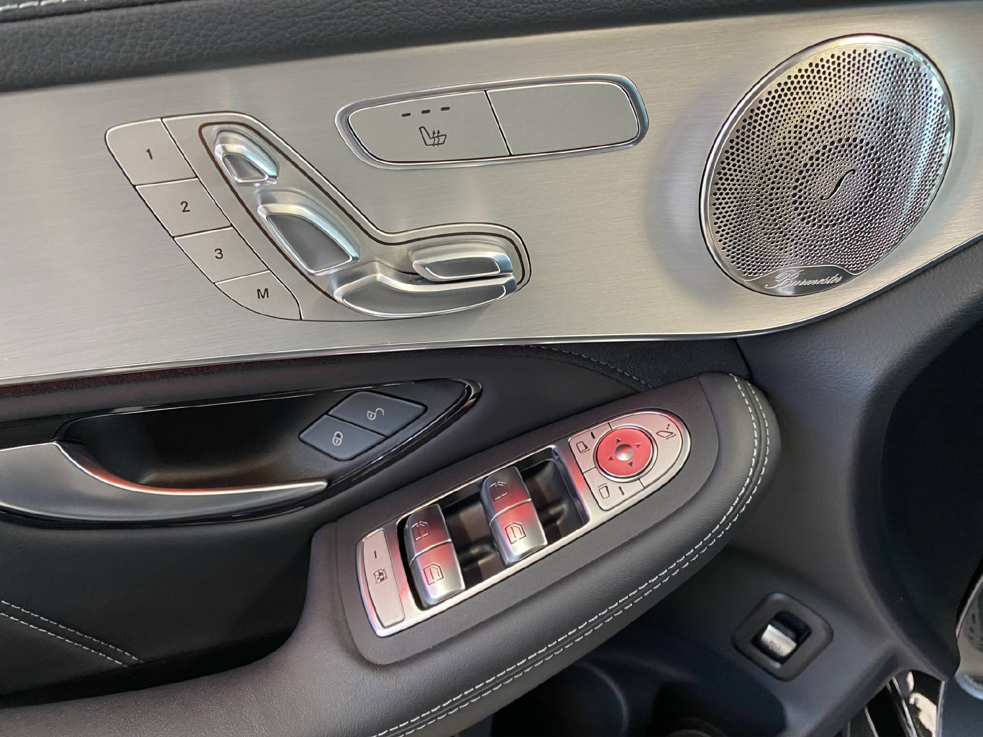 MERCEDES-BENZ GLC 63 S AMG 4MATIC+-image-12