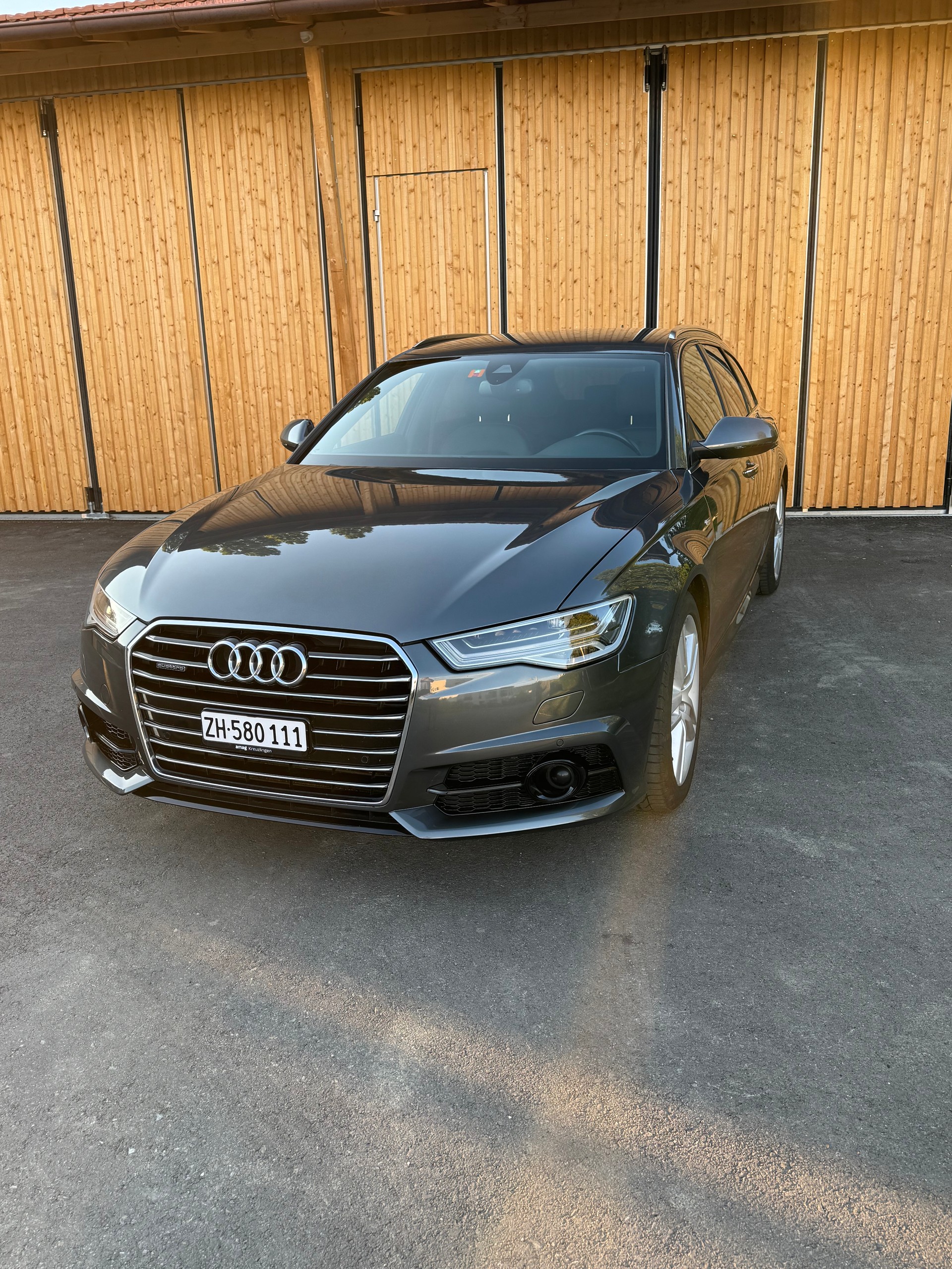AUDI 3.0 V6 TDI 218 quattro S-Tr.-image-1