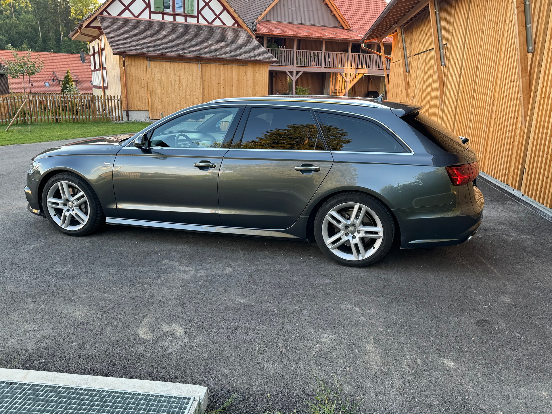 AUDI 3.0 V6 TDI 218 quattro S-Tr.-image-8