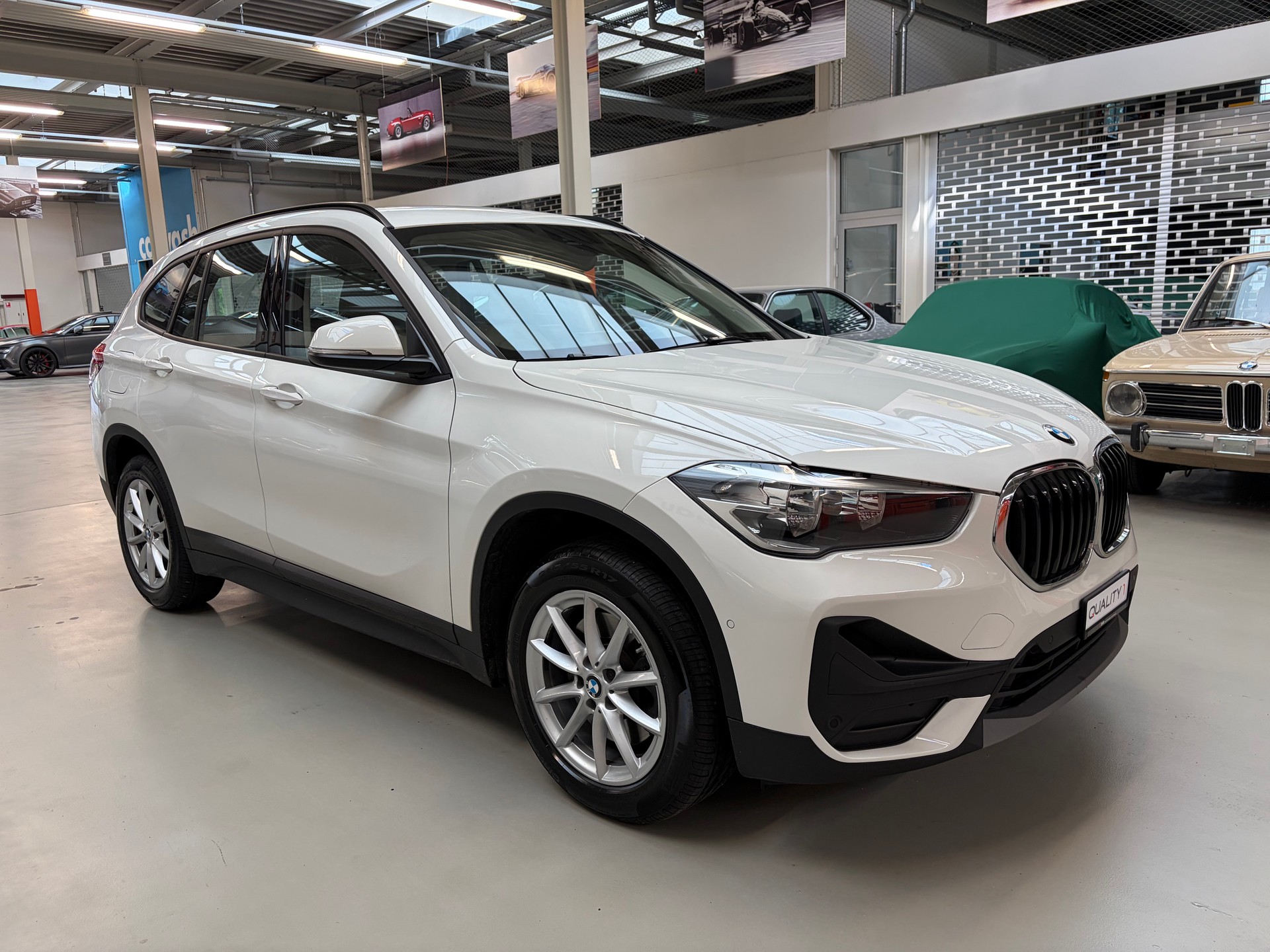 BMW X1 xDrive 20i Steptronic-image-6