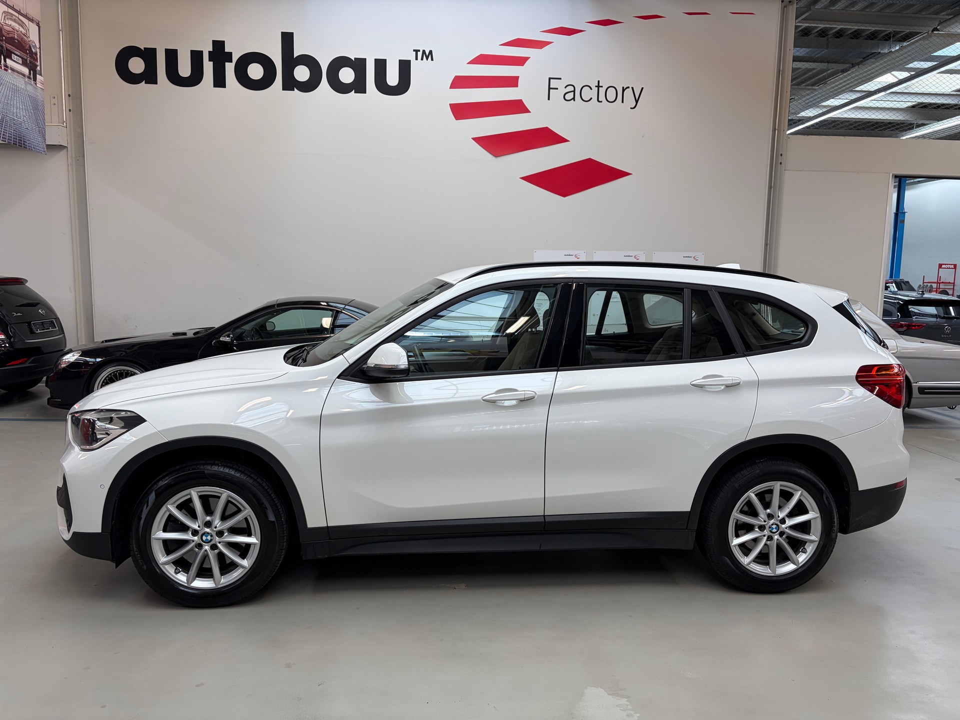 BMW X1 xDrive 20i Steptronic-image-1