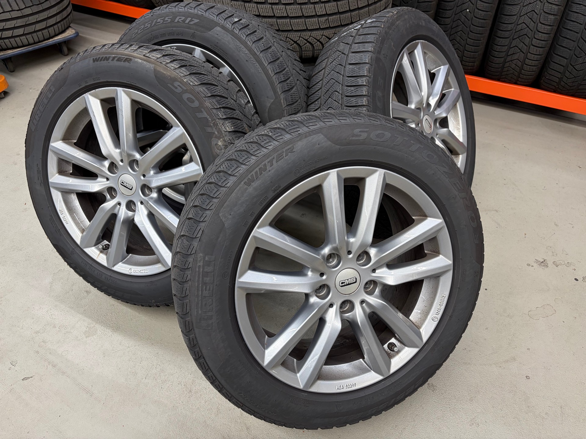 BMW X1 xDrive 20i Steptronic-image-14
