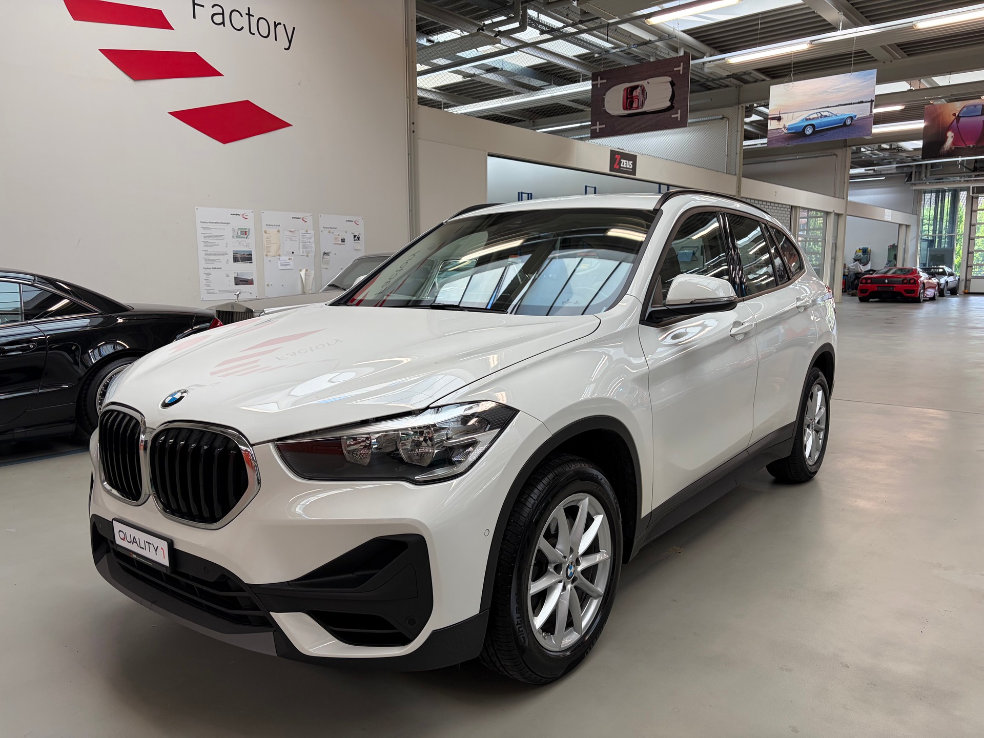 BMW X1 xDrive 20i Steptronic-image-0