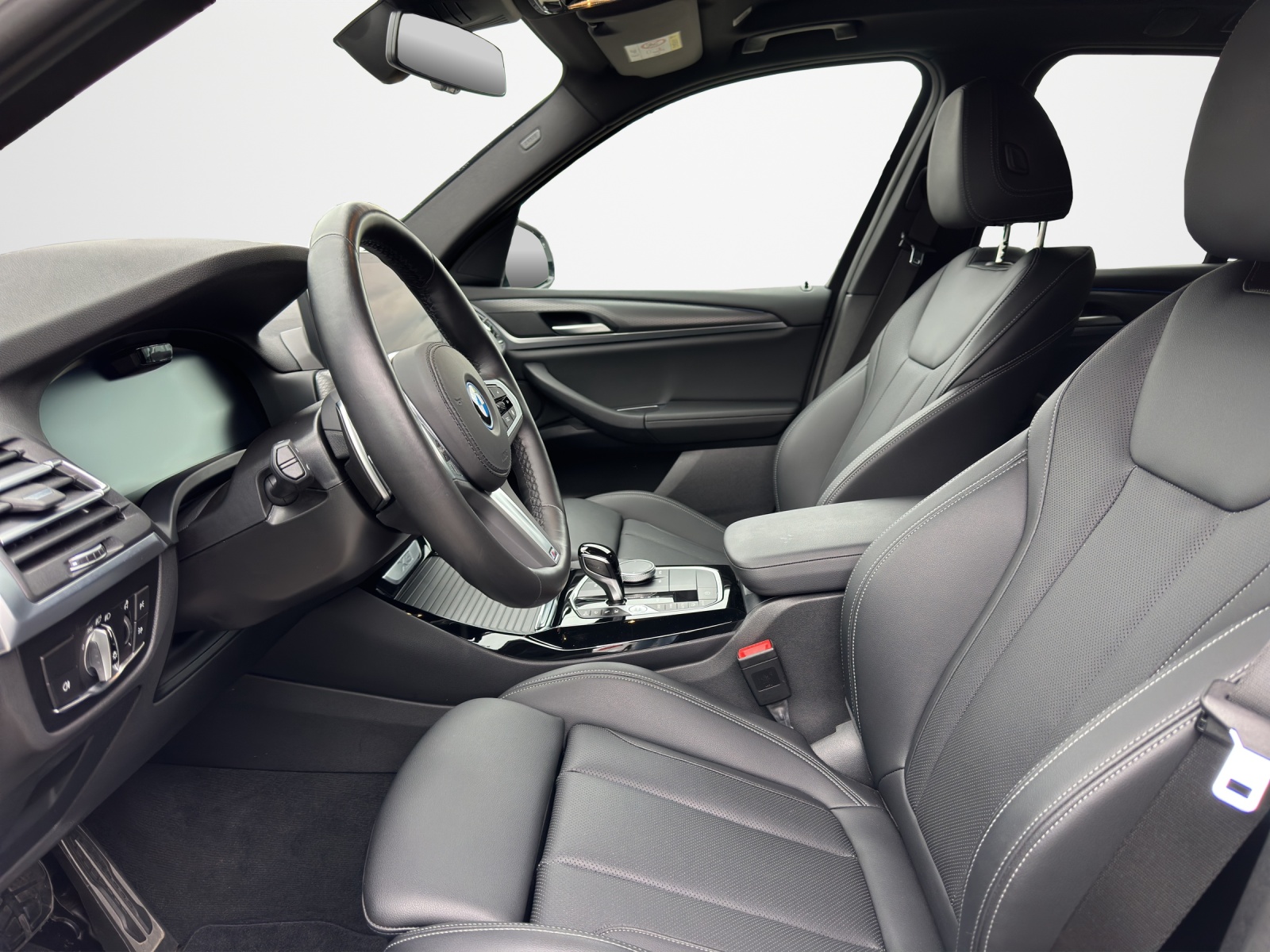 BMW X3 30e xDrive M Sport *CH-Wagen*-image-8