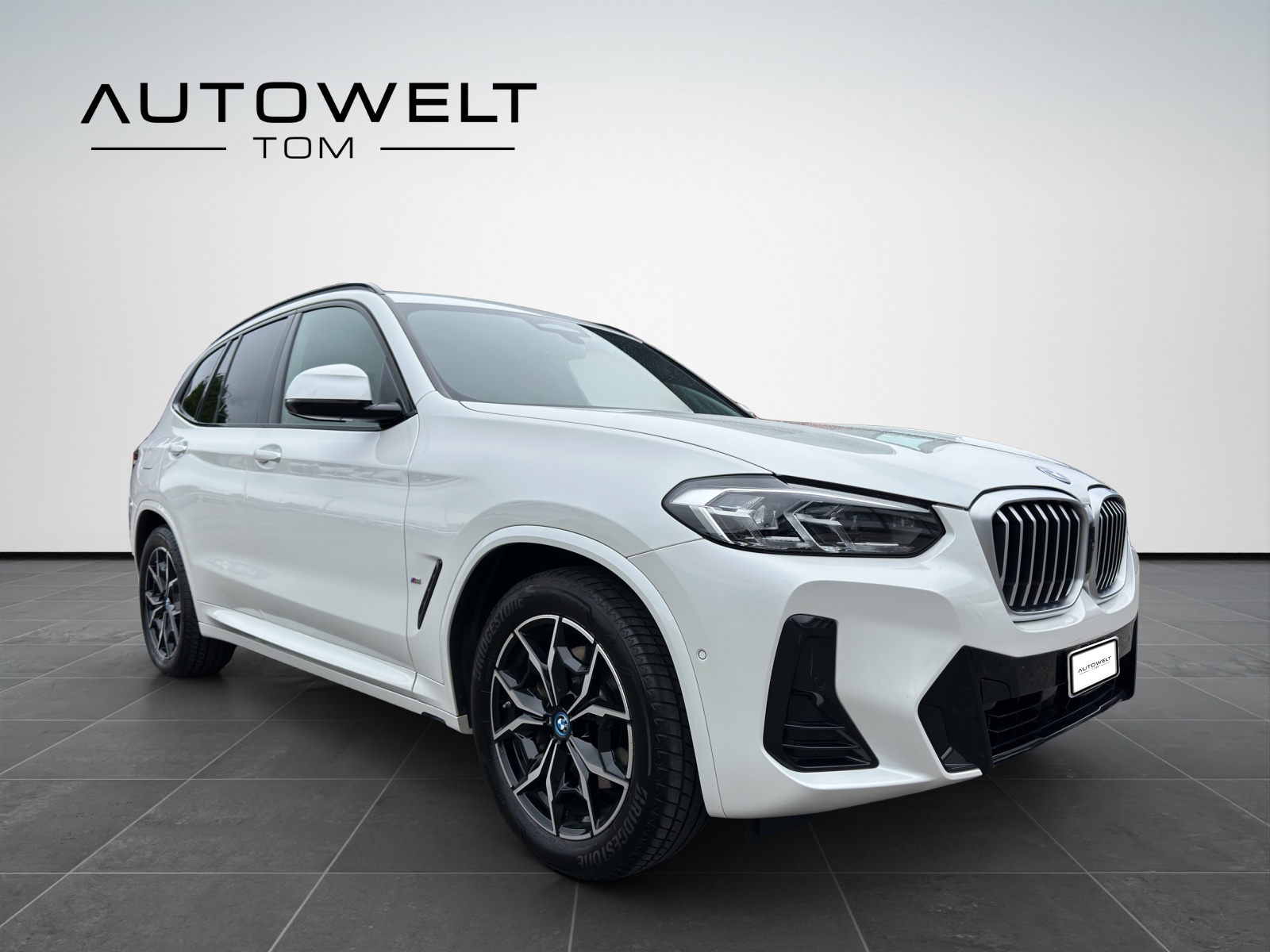 BMW X3 30e xDrive M Sport *CH-Wagen*-image-6