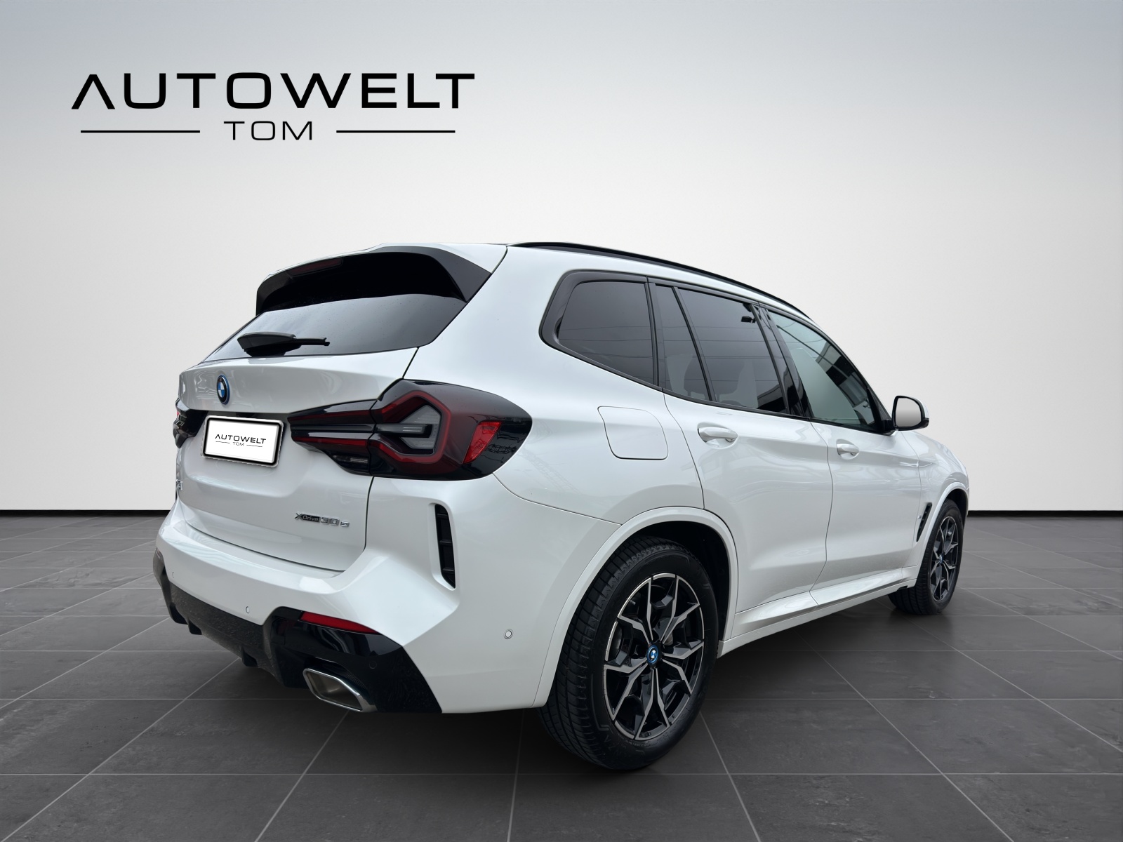 BMW X3 30e xDrive M Sport *CH-Wagen*-image-4