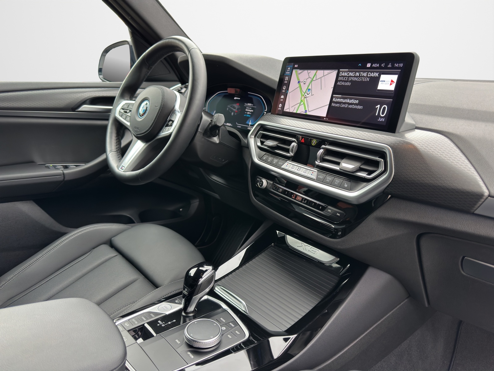 BMW X3 30e xDrive M Sport *CH-Wagen*-image-11