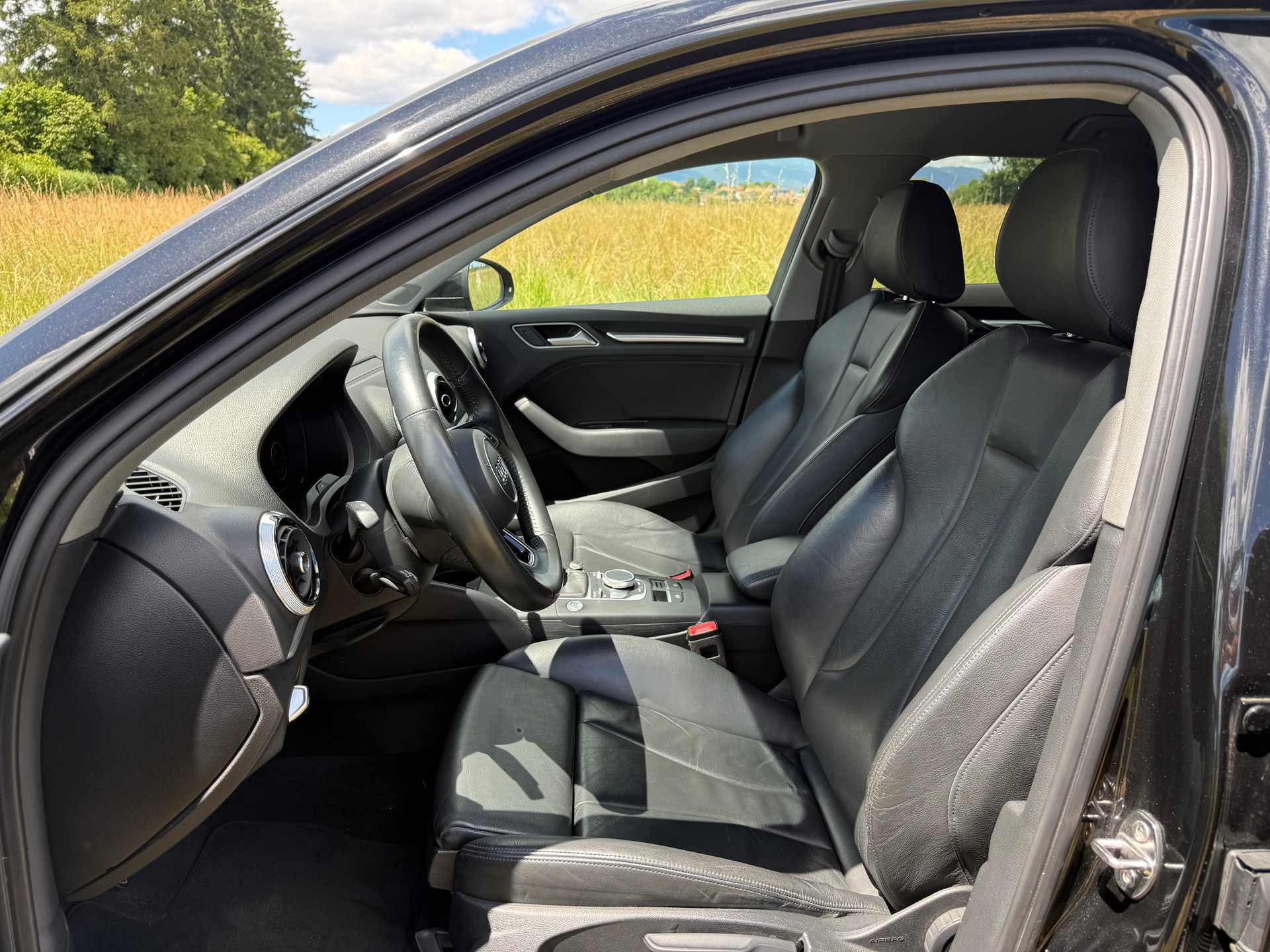 AUDI A3 Sportback 1.0 TFSI Sport-image-9