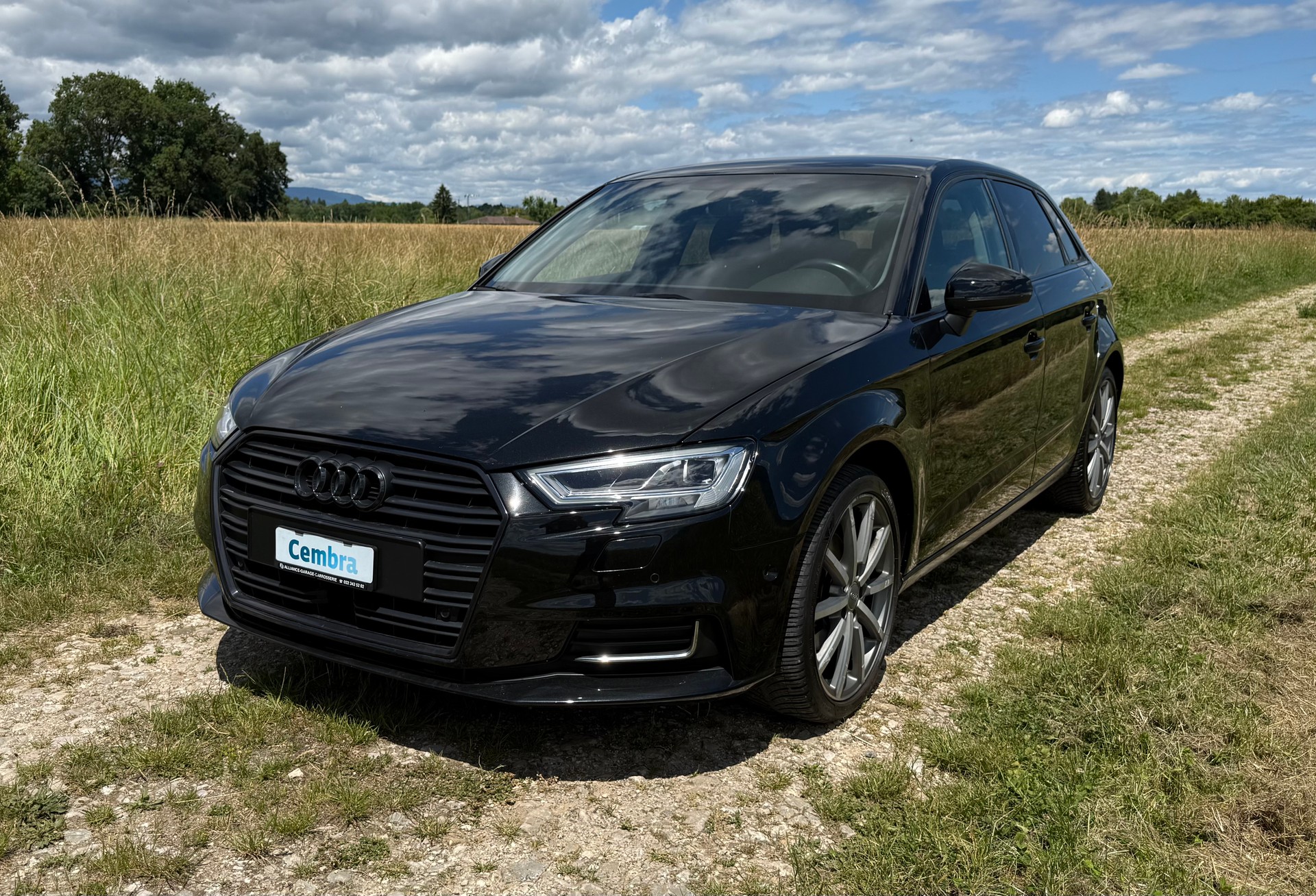 AUDI A3 Sportback 1.0 TFSI Sport-image-0