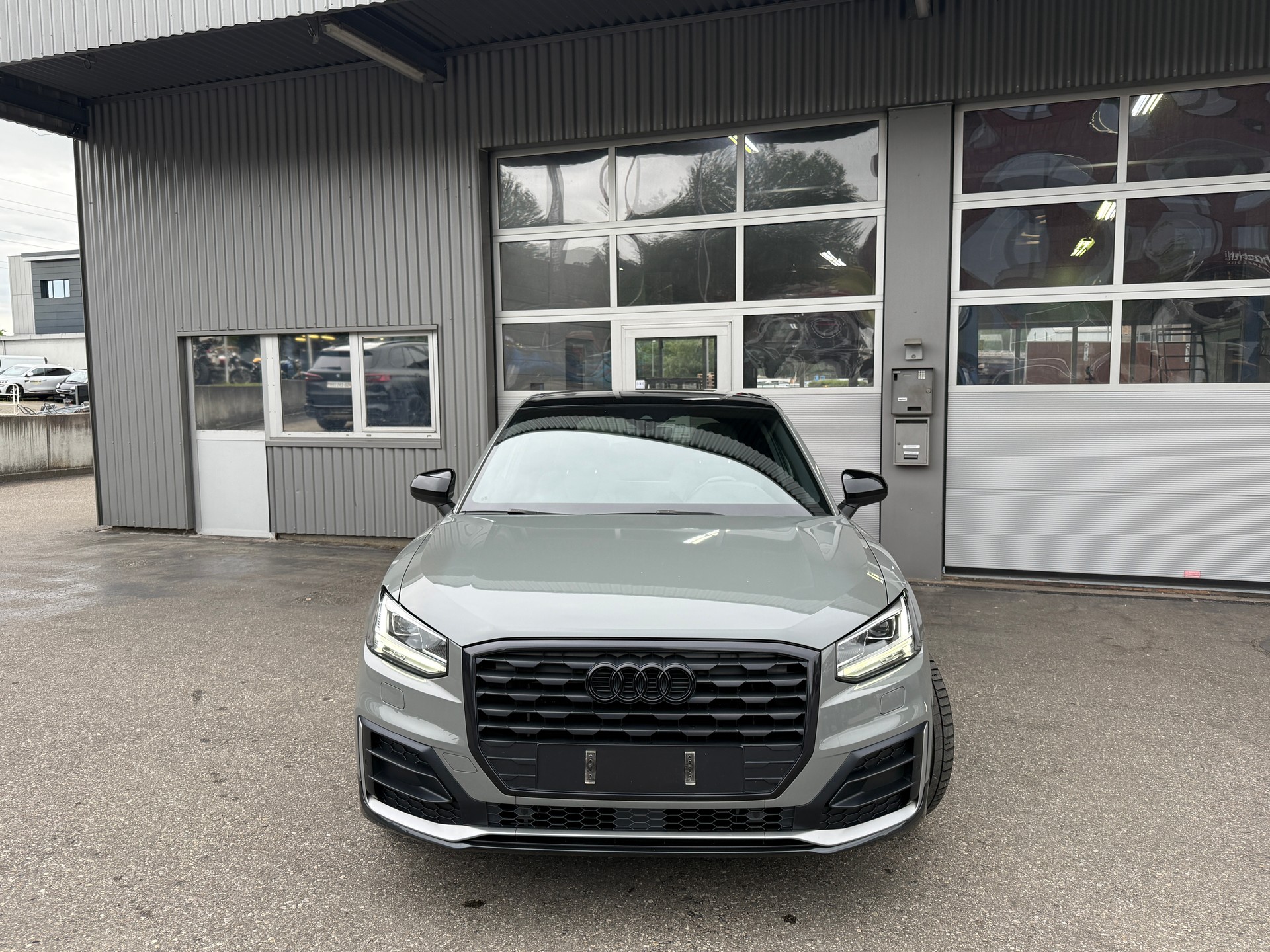 AUDI Q2 1.4 TFSI Edition # 1 S-tronic-image-3