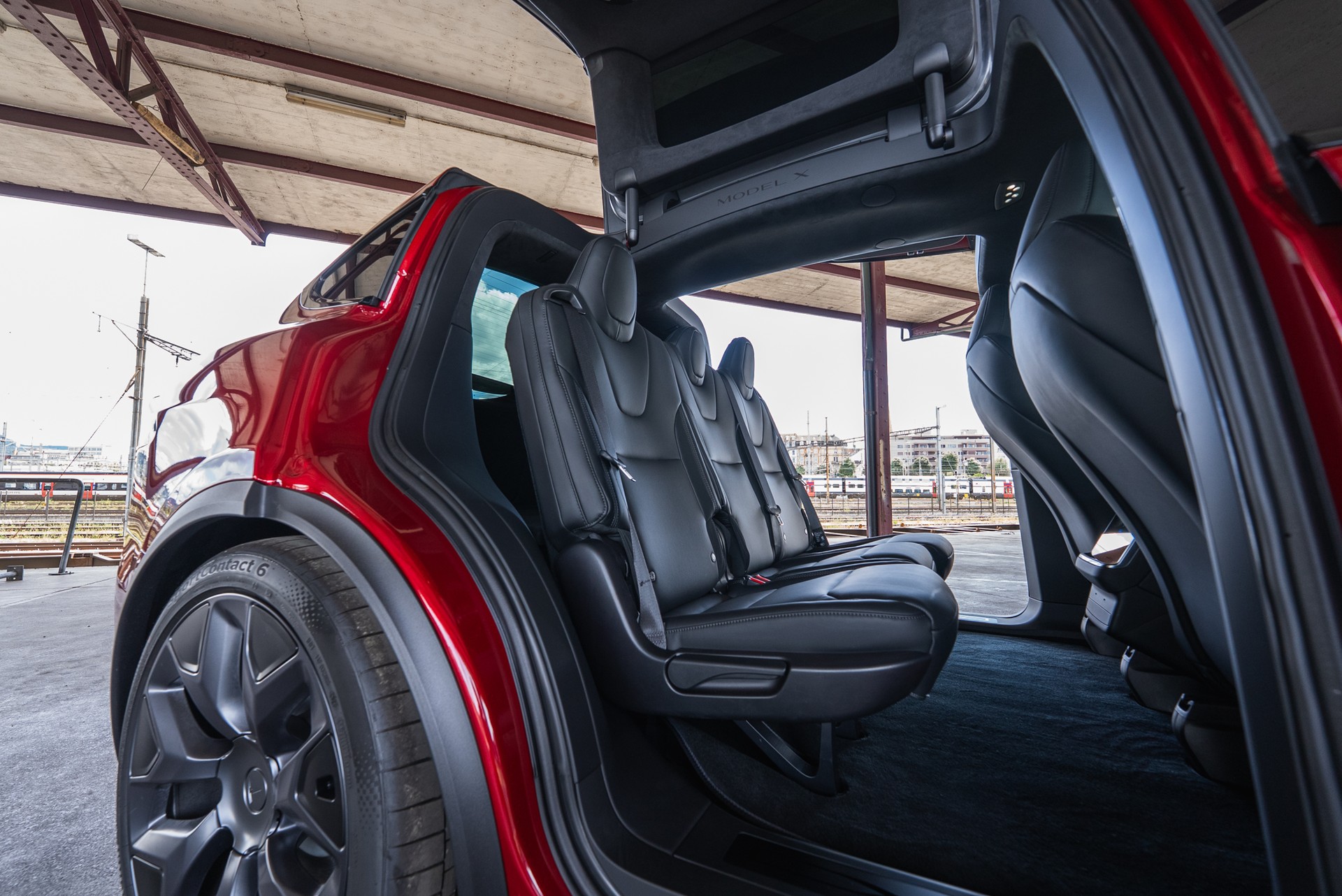 TESLA Model X 100kWh Palladium, Free Supercharging-image-9