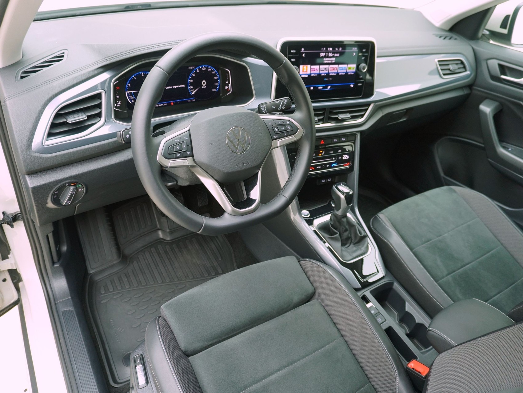 VW T-Roc 1.5 TSI DSG Style-image-10